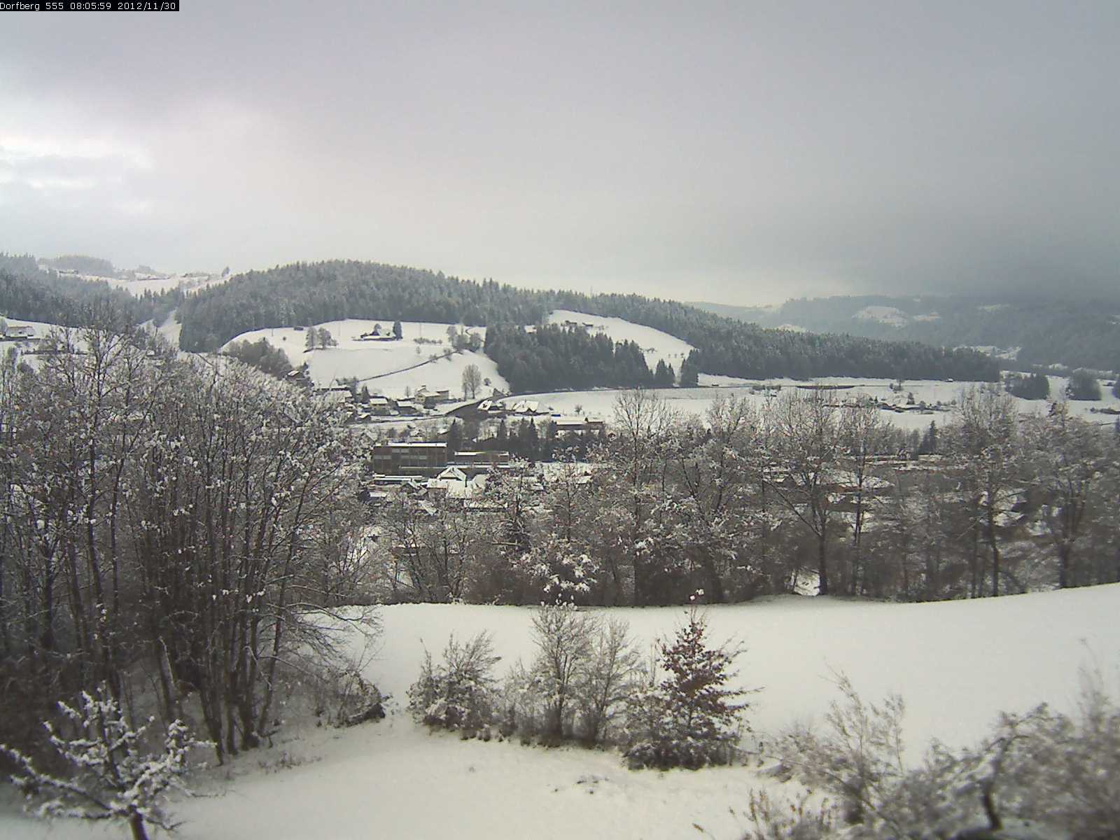 Webcam-Bild: Aussicht vom Dorfberg in Langnau 20121130-080600