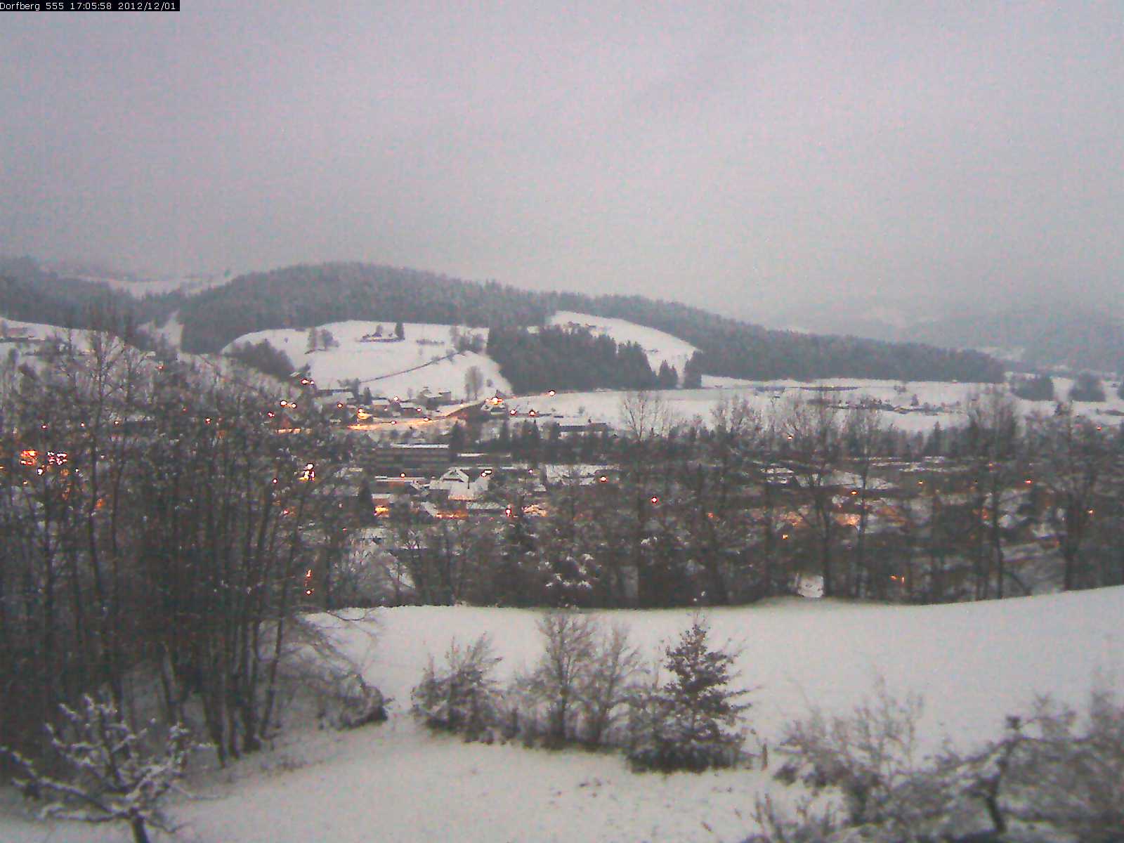 Webcam-Bild: Aussicht vom Dorfberg in Langnau 20121201-170600