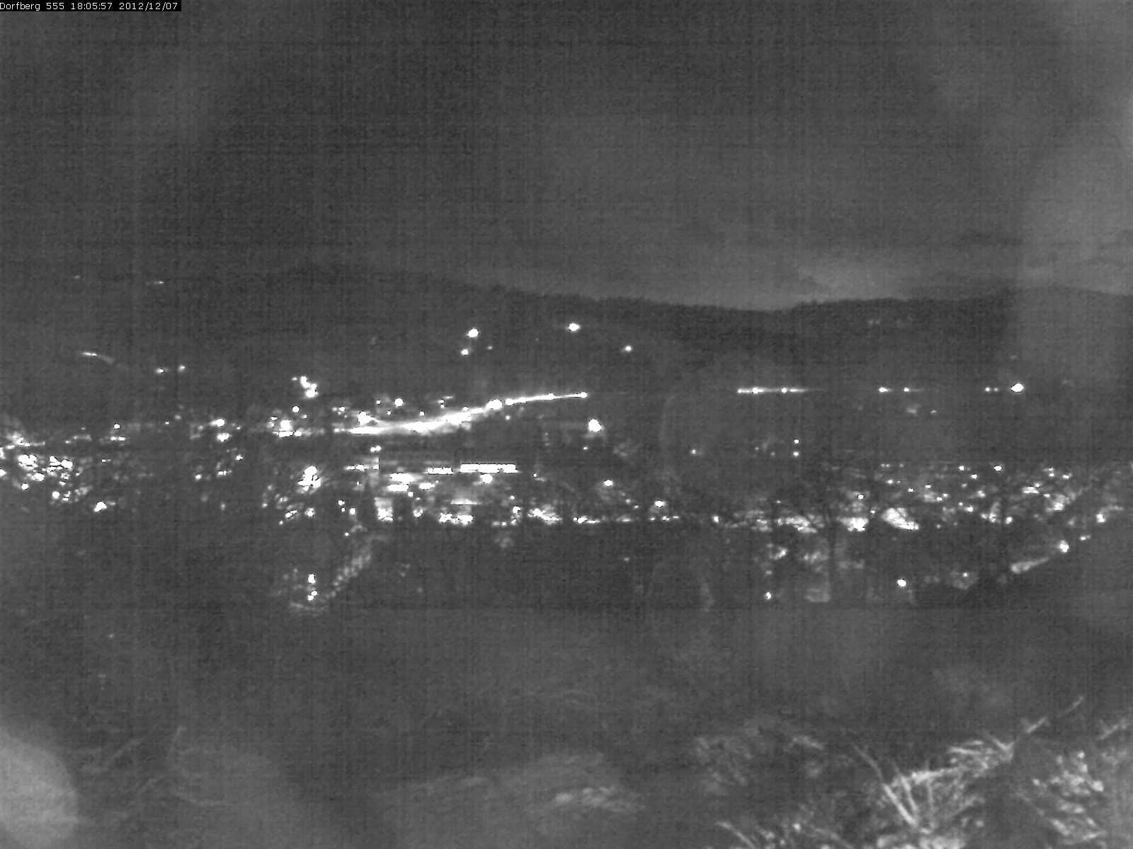 Webcam-Bild: Aussicht vom Dorfberg in Langnau 20121207-180600