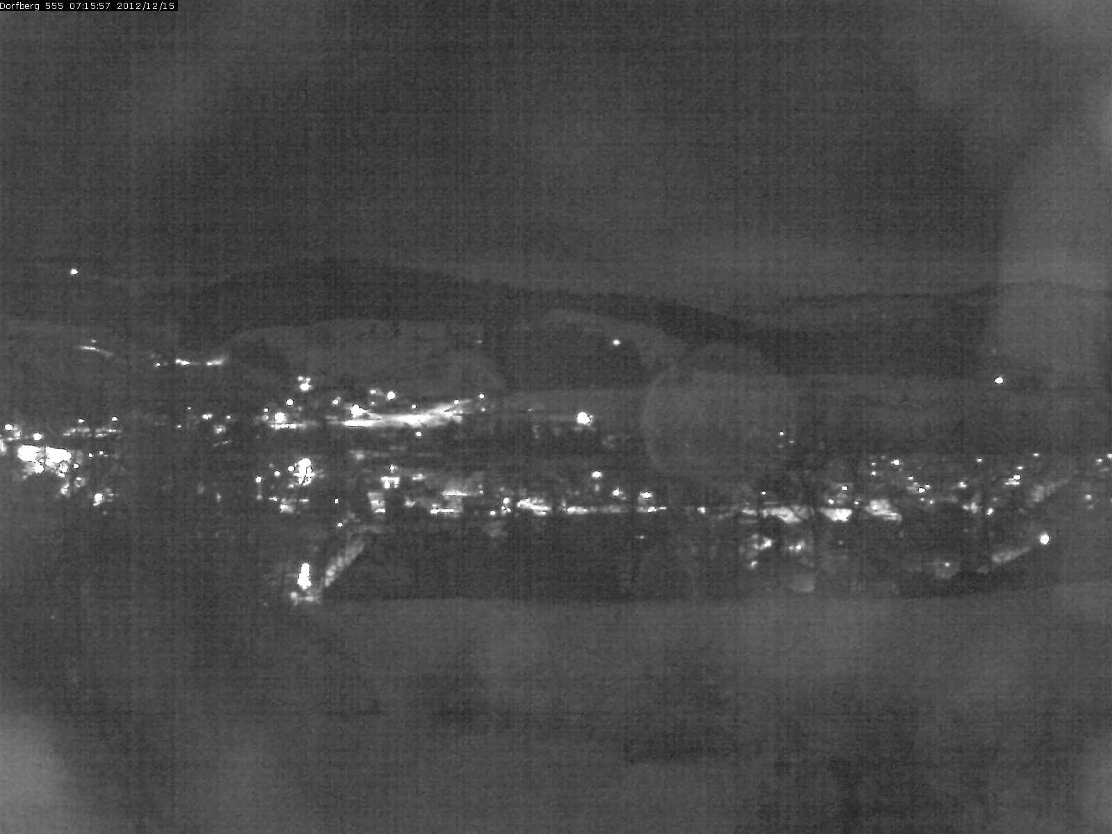 Webcam-Bild: Aussicht vom Dorfberg in Langnau 20121215-071600