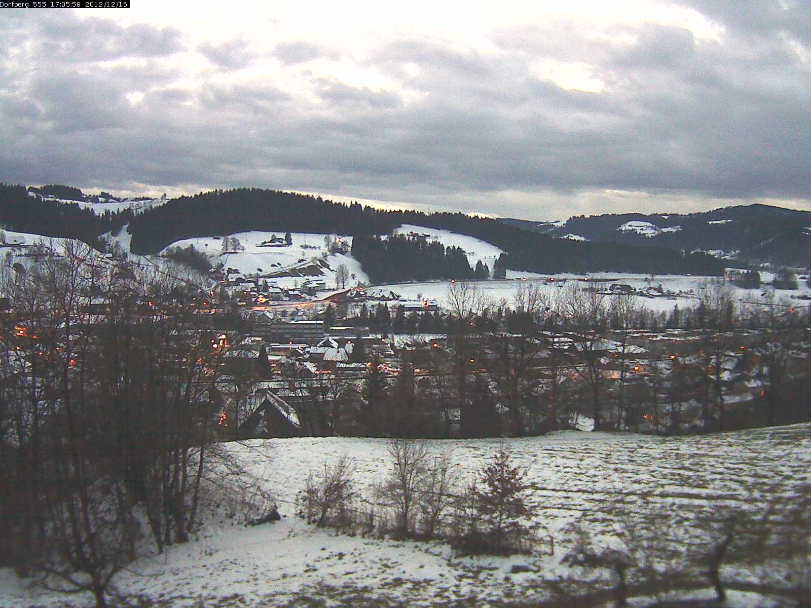 Webcam-Bild: Aussicht vom Dorfberg in Langnau 20121216-170600