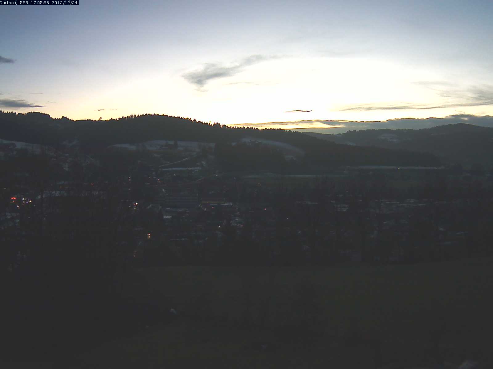 Webcam-Bild: Aussicht vom Dorfberg in Langnau 20121224-170600