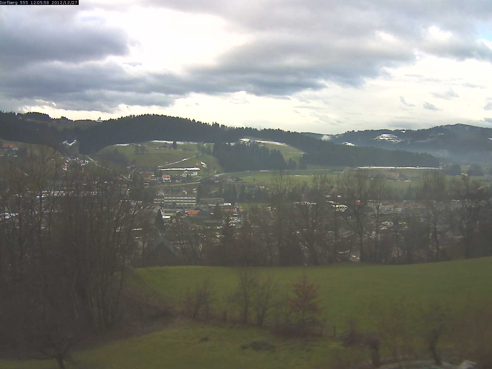Webcam-Bild: Aussicht vom Dorfberg in Langnau 20121227-120600