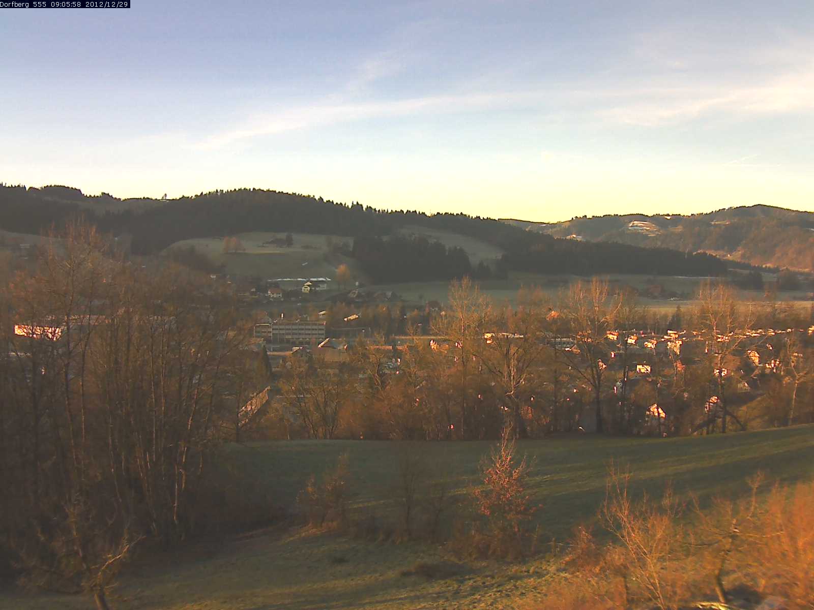 Webcam-Bild: Aussicht vom Dorfberg in Langnau 20121229-090600