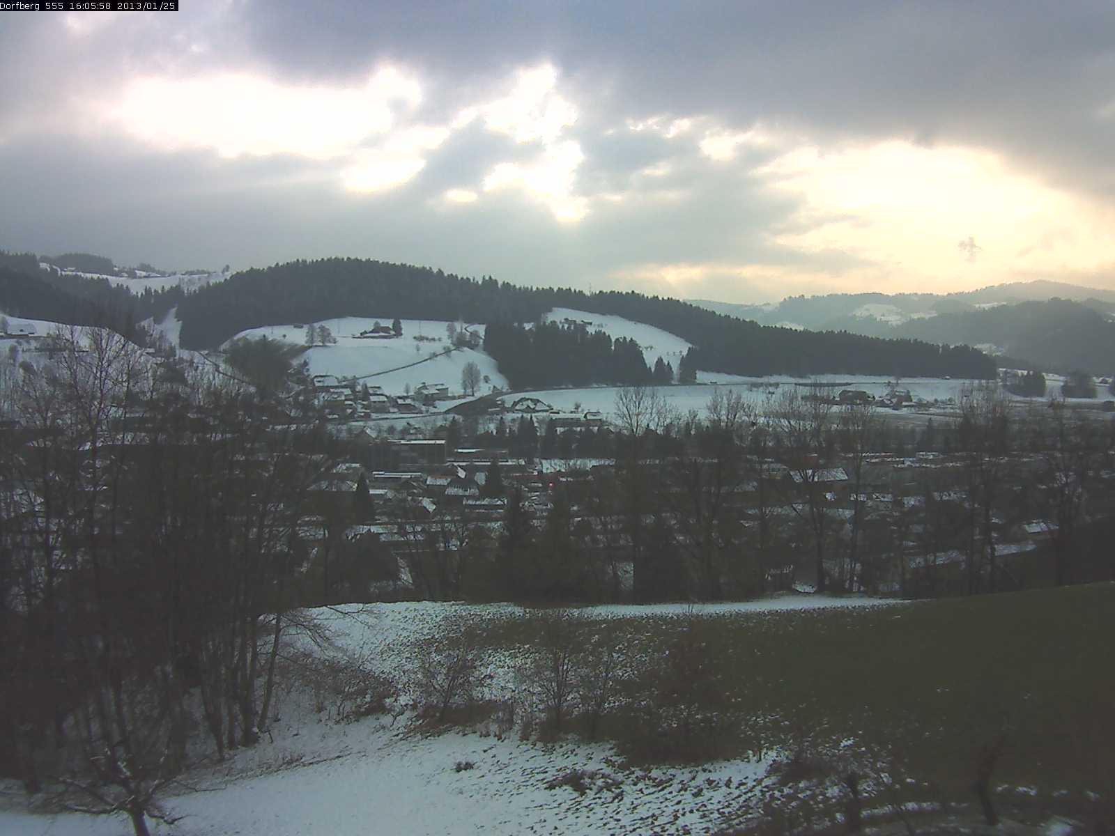 Webcam-Bild: Aussicht vom Dorfberg in Langnau 20130125-160600