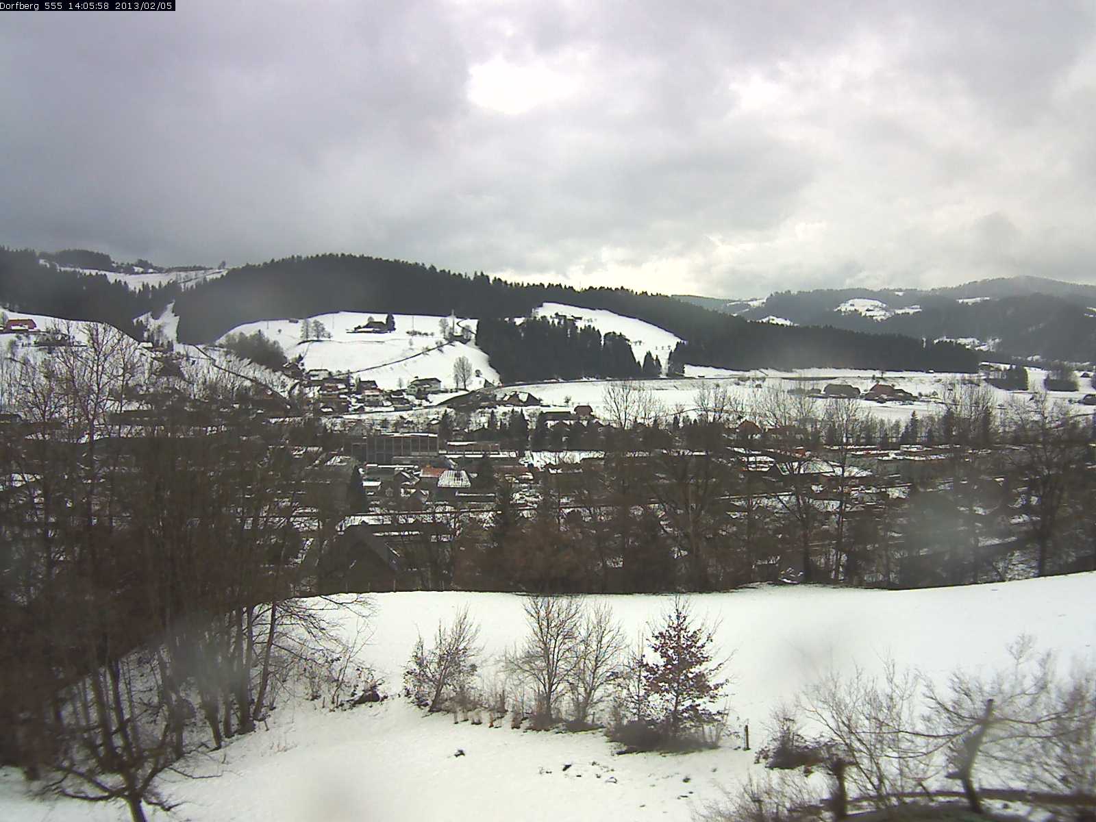 Webcam-Bild: Aussicht vom Dorfberg in Langnau 20130205-140600
