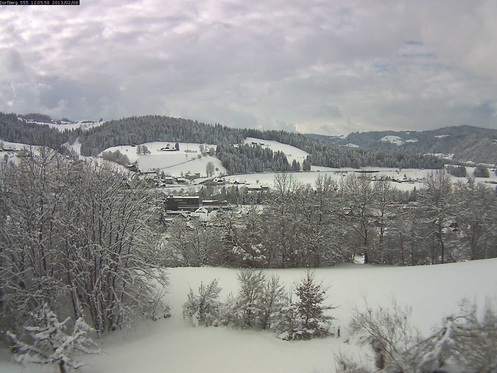 Webcam-Bild: Aussicht vom Dorfberg in Langnau 20130208-120600