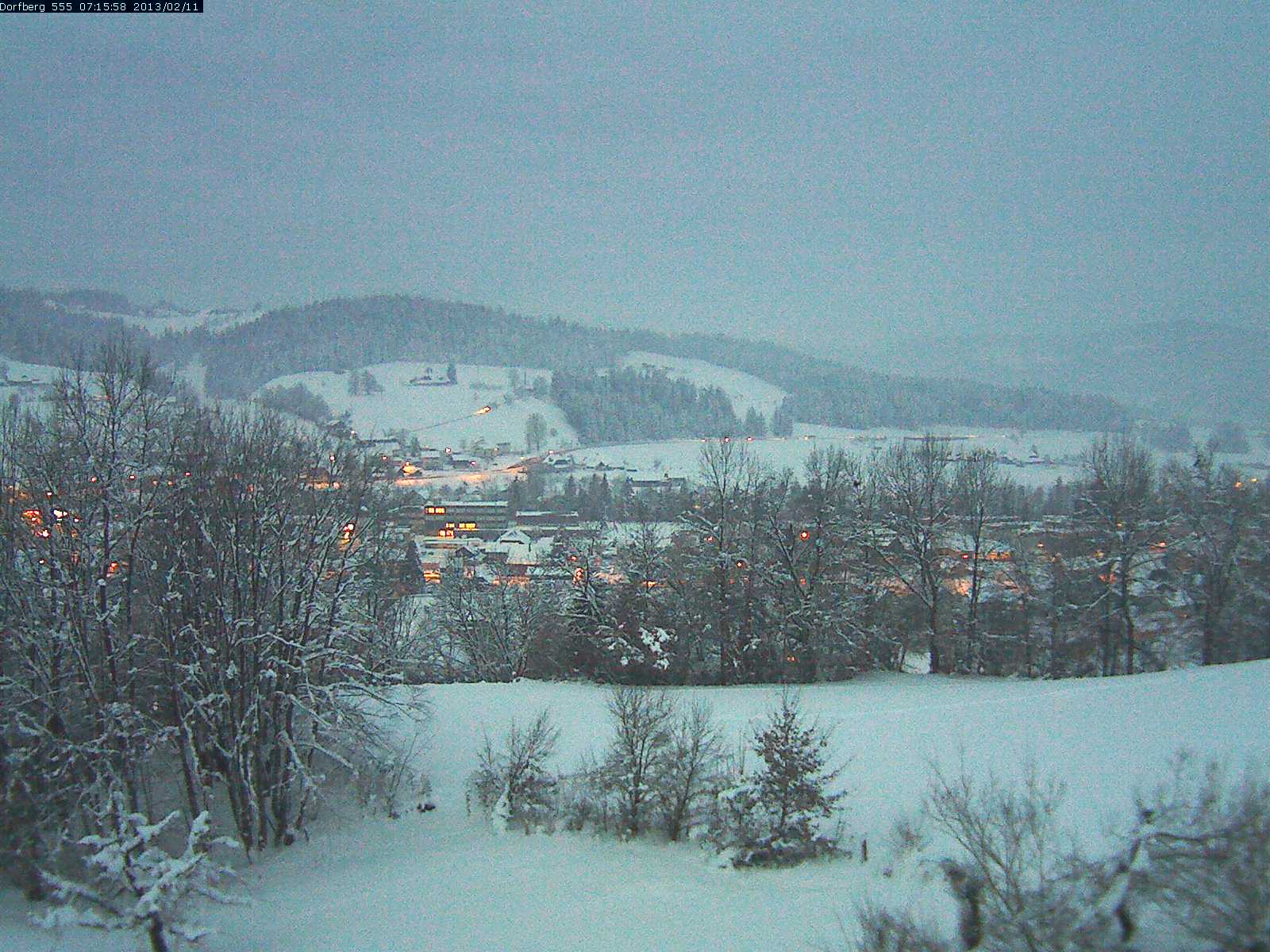 Webcam-Bild: Aussicht vom Dorfberg in Langnau 20130211-071600