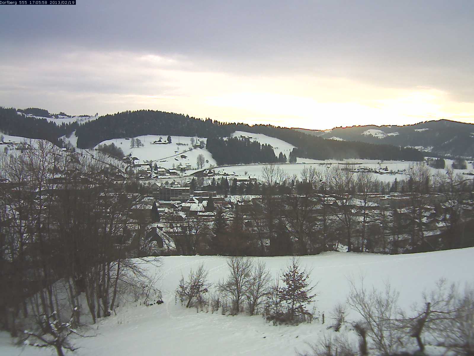 Webcam-Bild: Aussicht vom Dorfberg in Langnau 20130219-170600