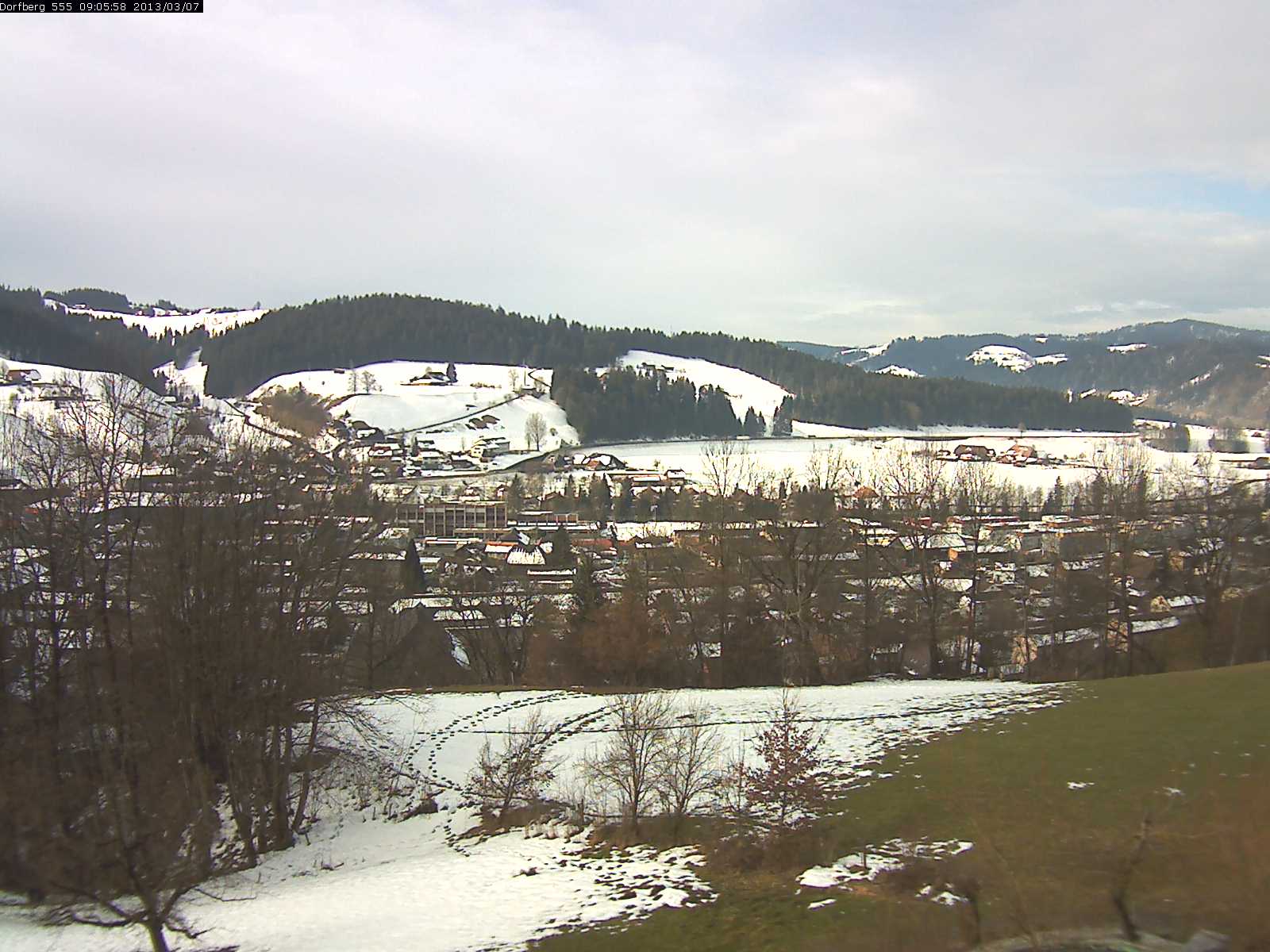 Webcam-Bild: Aussicht vom Dorfberg in Langnau 20130307-090600