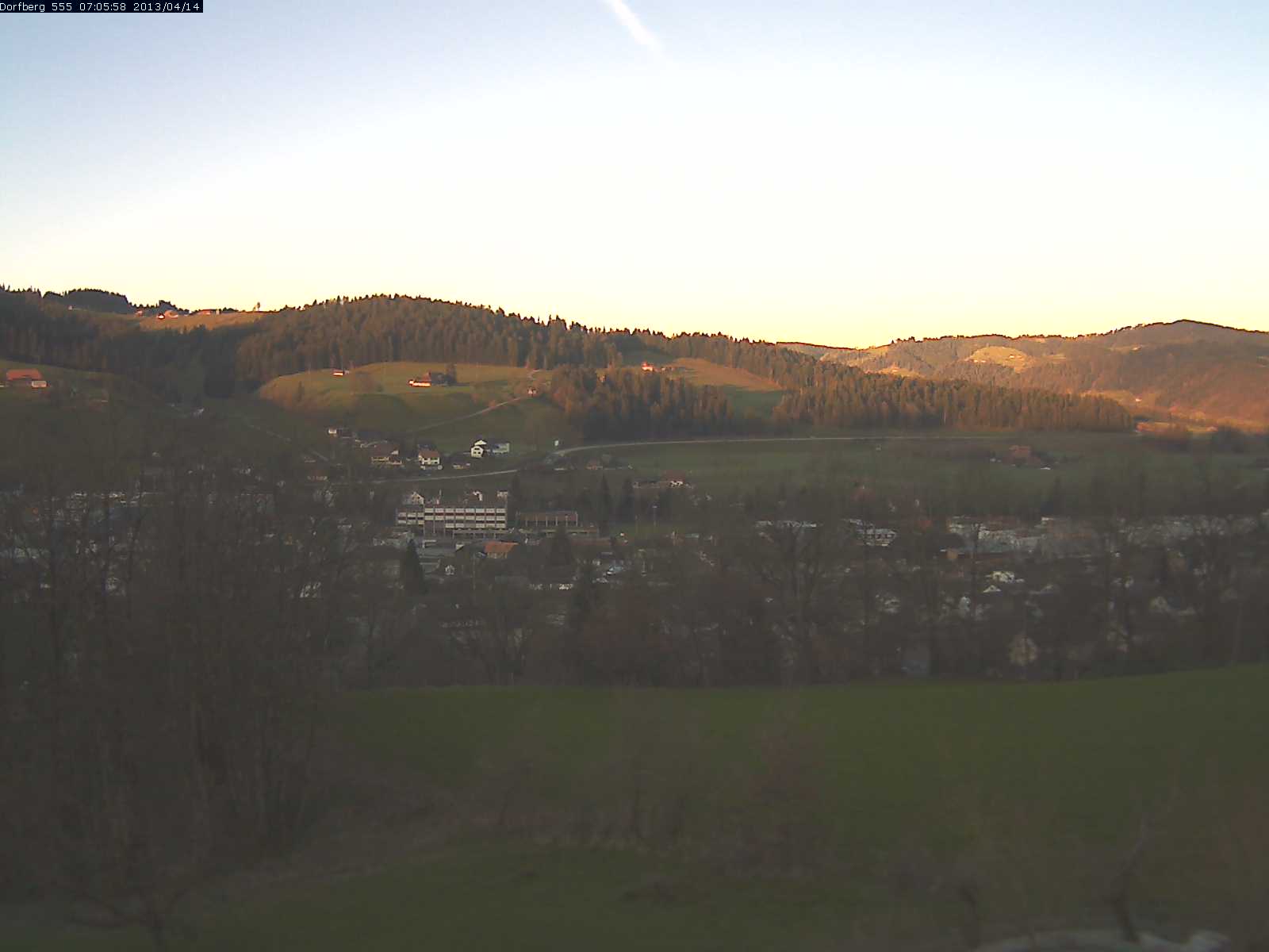 Webcam-Bild: Aussicht vom Dorfberg in Langnau 20130414-070600
