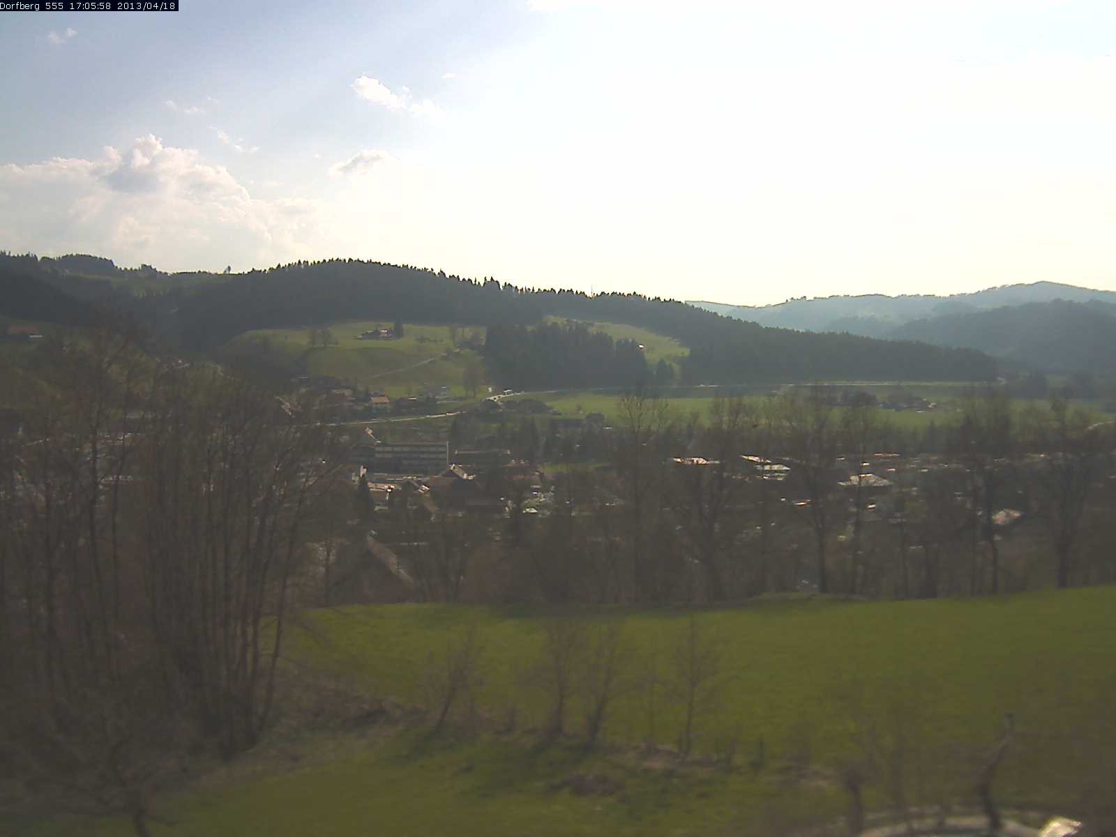 Webcam-Bild: Aussicht vom Dorfberg in Langnau 20130418-170600