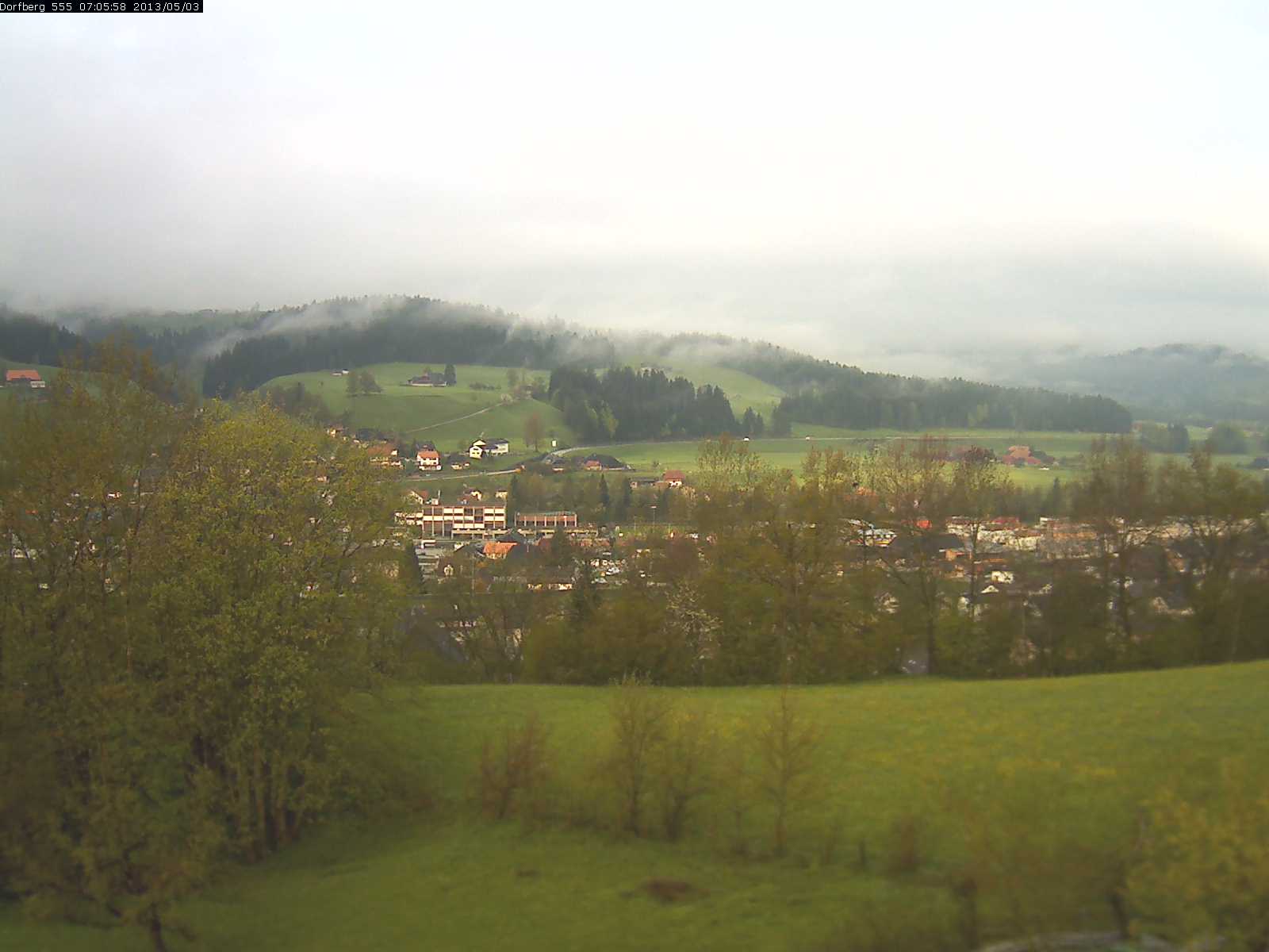 Webcam-Bild: Aussicht vom Dorfberg in Langnau 20130503-070600