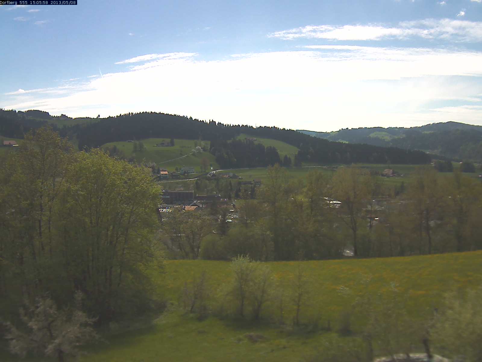Webcam-Bild: Aussicht vom Dorfberg in Langnau 20130508-150600