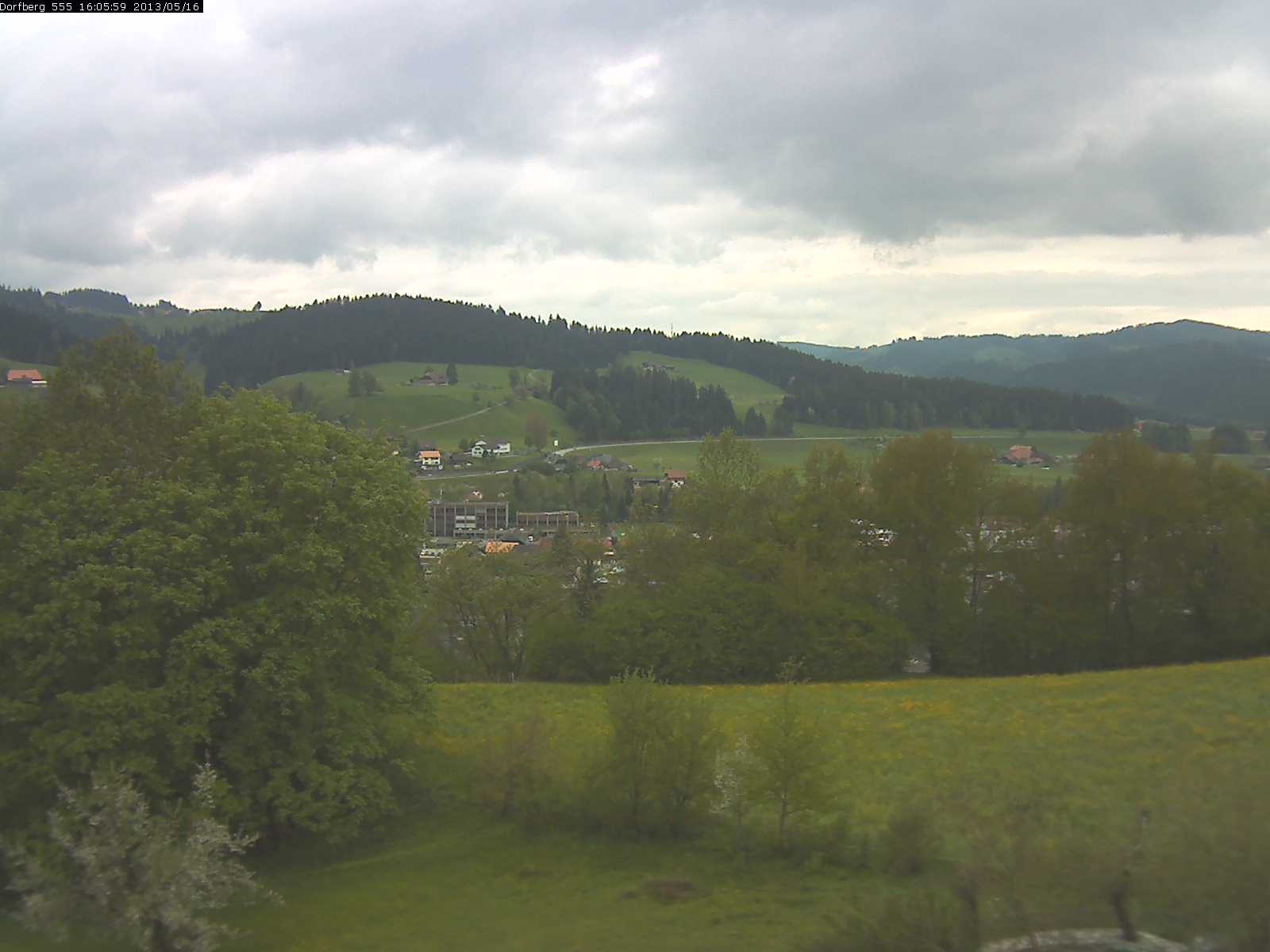 Webcam-Bild: Aussicht vom Dorfberg in Langnau 20130516-160600