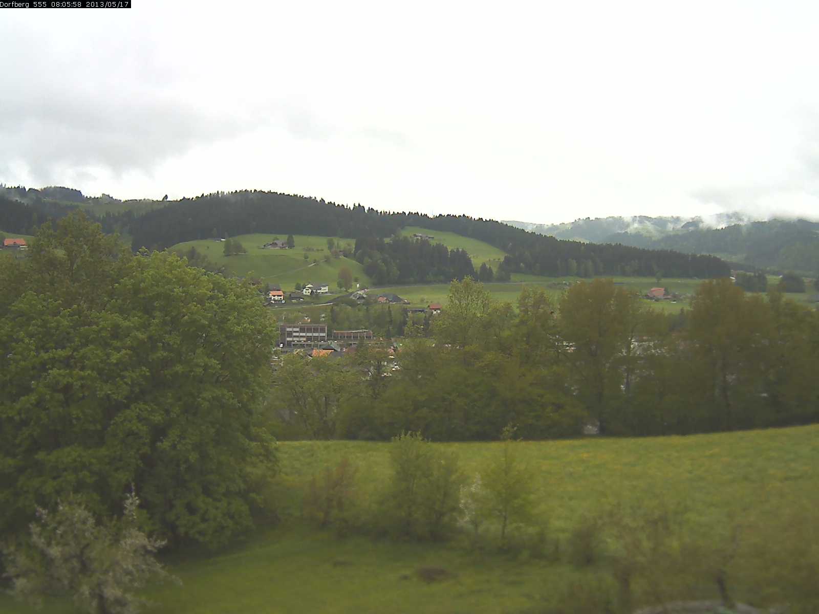 Webcam-Bild: Aussicht vom Dorfberg in Langnau 20130517-080600