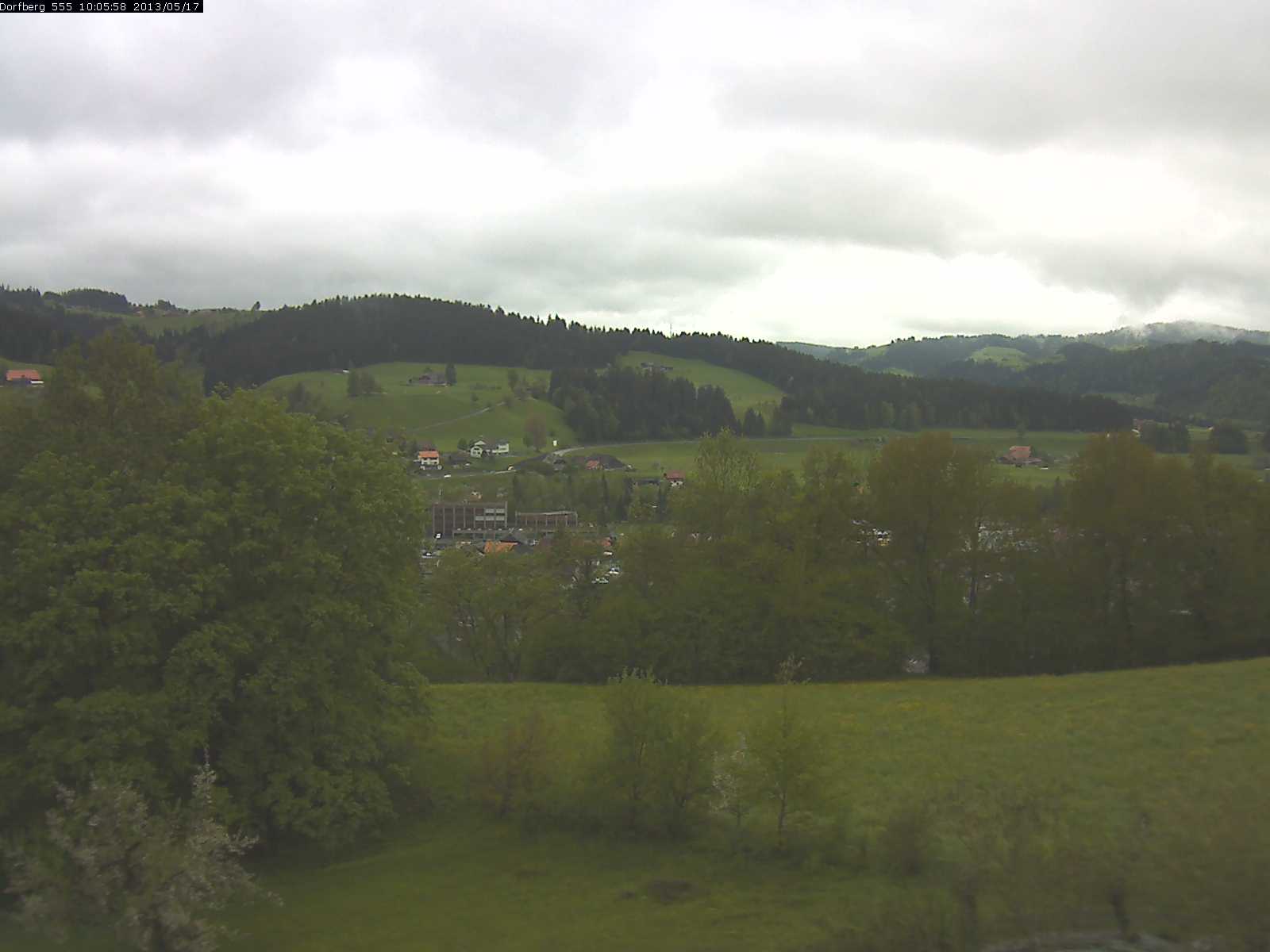 Webcam-Bild: Aussicht vom Dorfberg in Langnau 20130517-100600