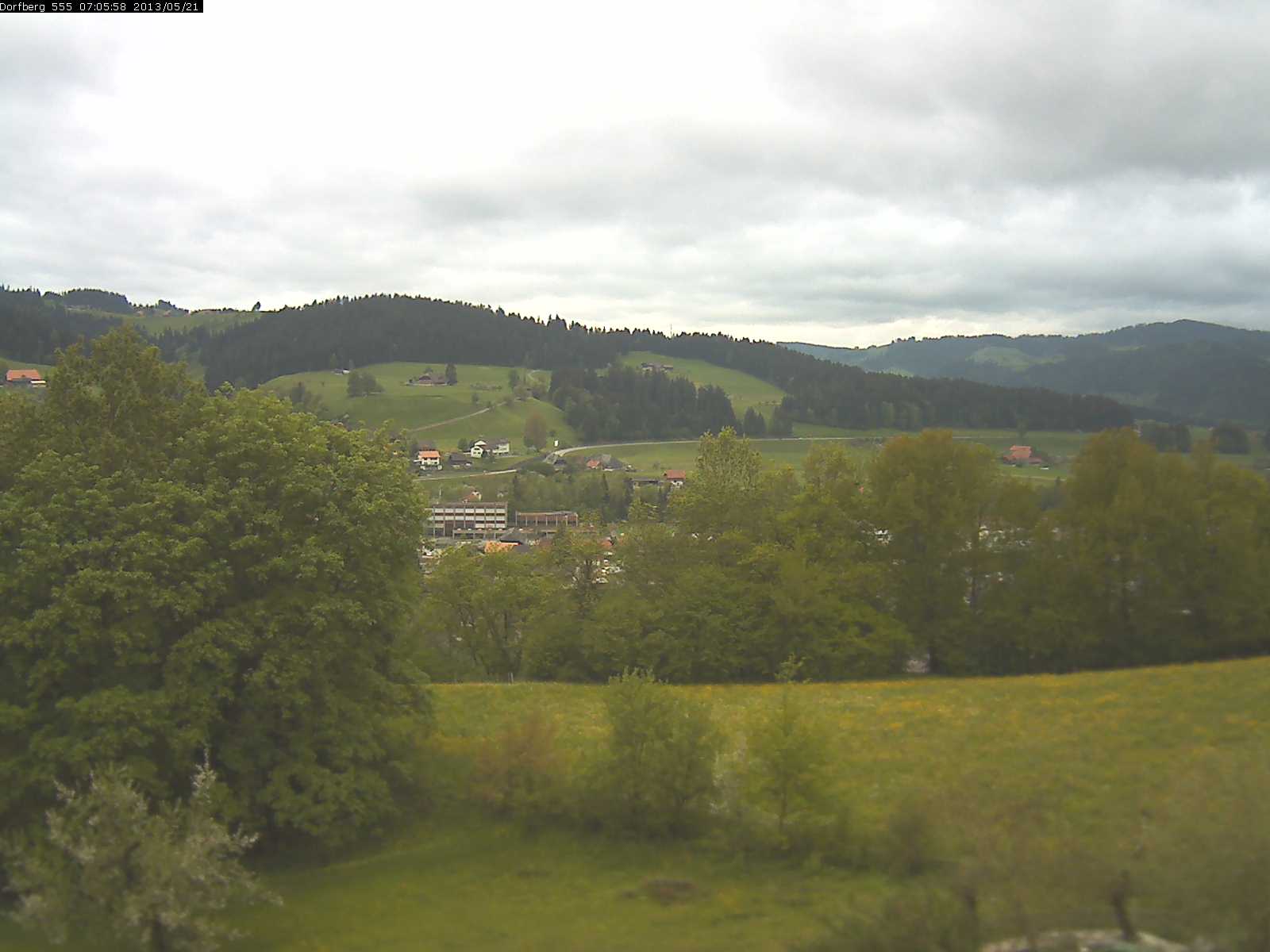 Webcam-Bild: Aussicht vom Dorfberg in Langnau 20130521-070600
