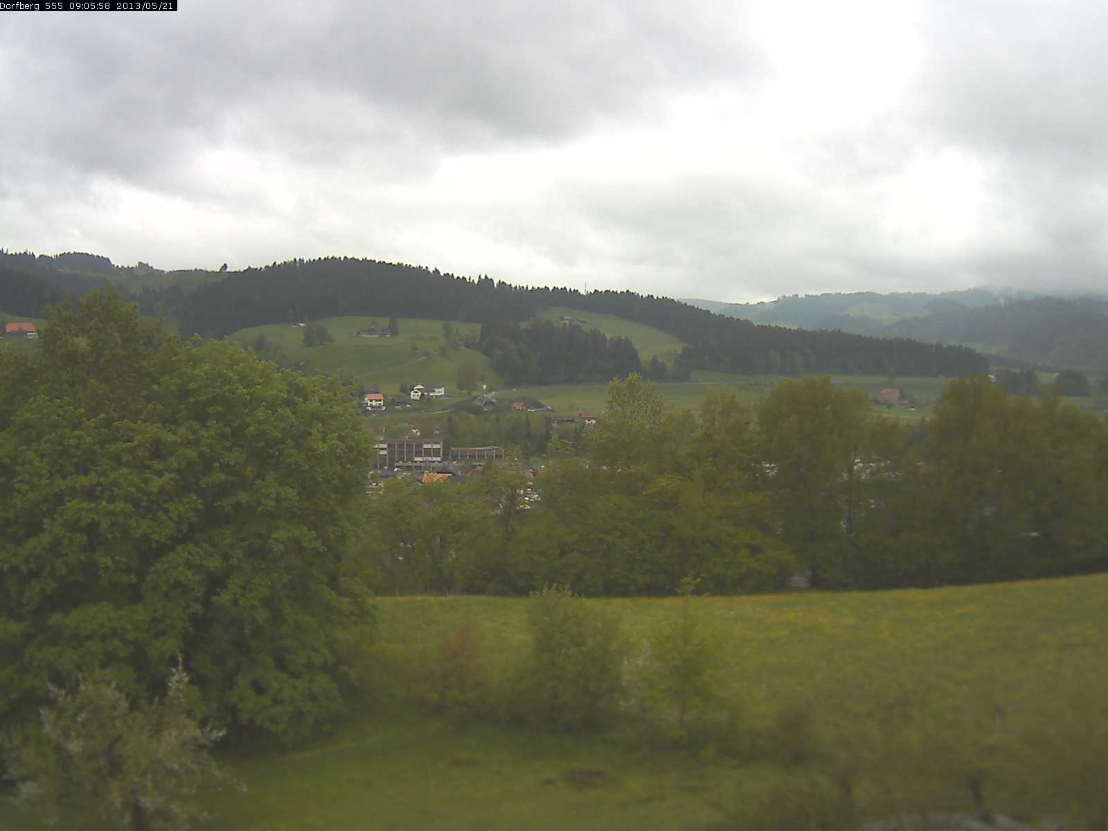 Webcam-Bild: Aussicht vom Dorfberg in Langnau 20130521-090600
