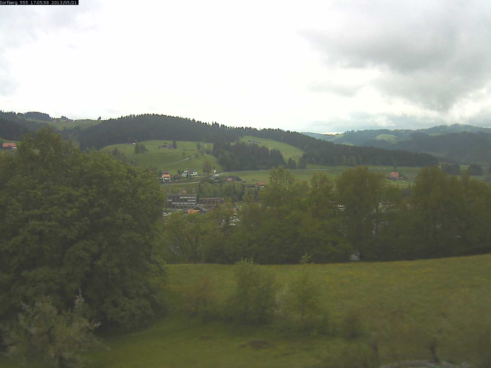 Webcam-Bild: Aussicht vom Dorfberg in Langnau 20130521-170600