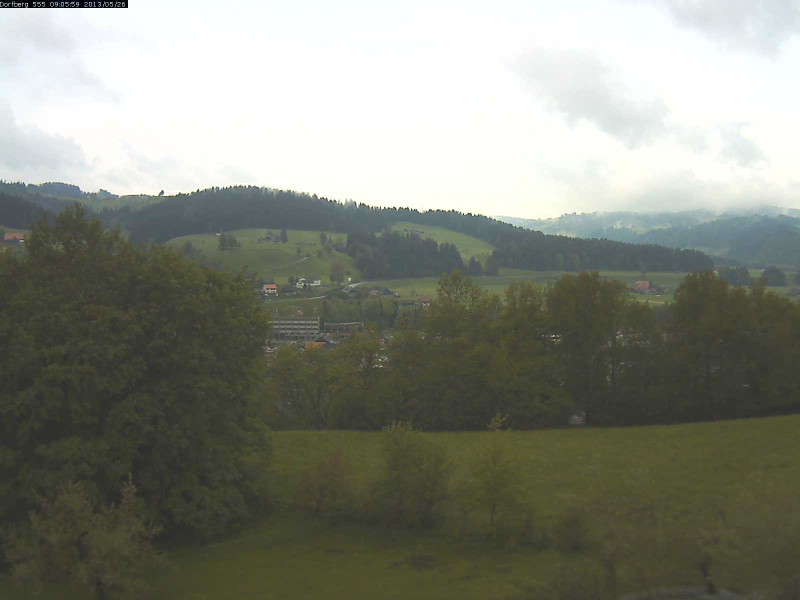 Webcam-Bild: Aussicht vom Dorfberg in Langnau 20130526-090600