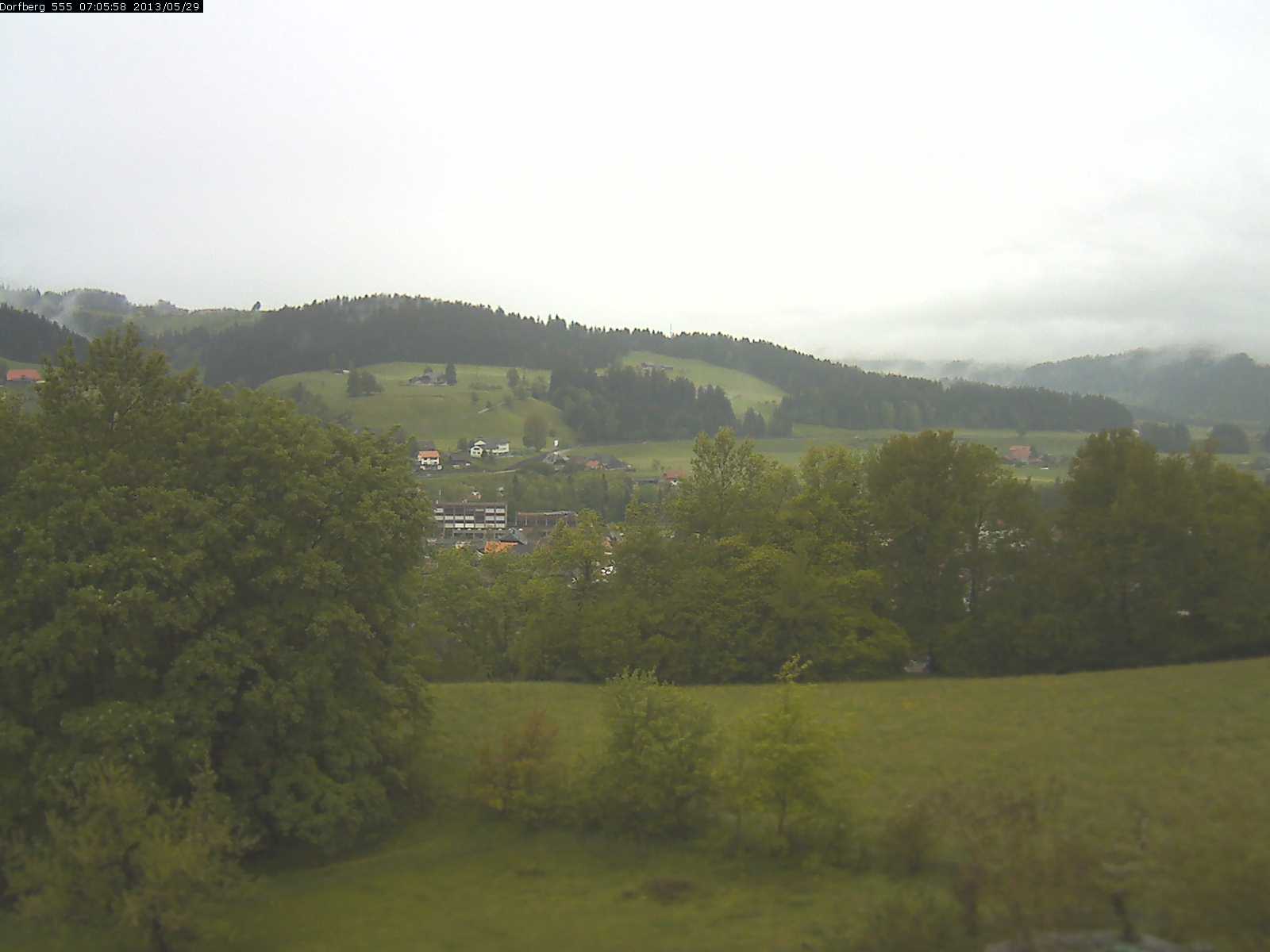 Webcam-Bild: Aussicht vom Dorfberg in Langnau 20130529-070600