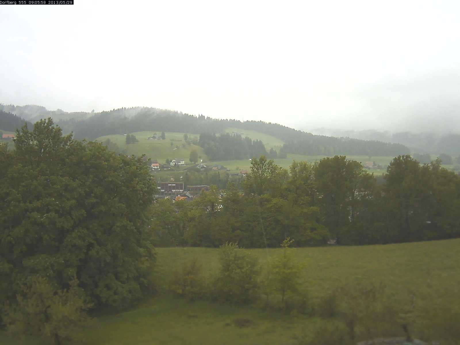 Webcam-Bild: Aussicht vom Dorfberg in Langnau 20130529-090600