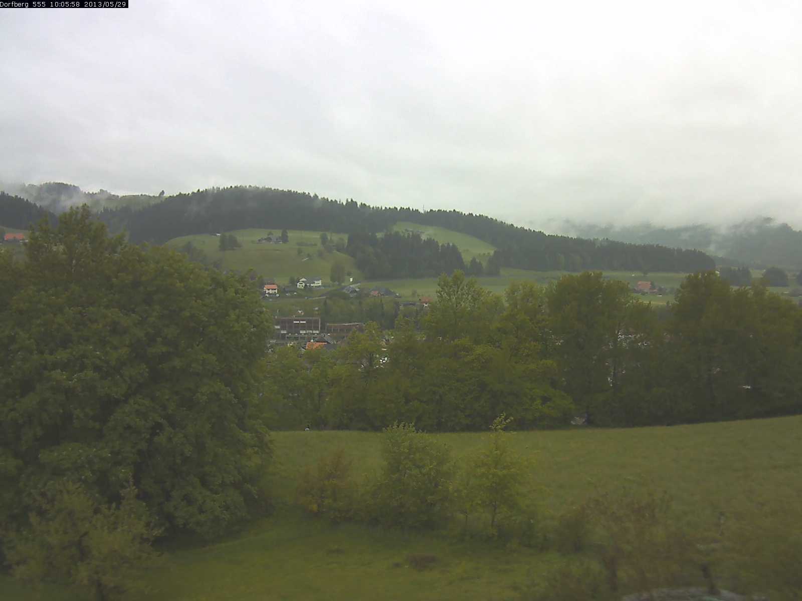 Webcam-Bild: Aussicht vom Dorfberg in Langnau 20130529-100600