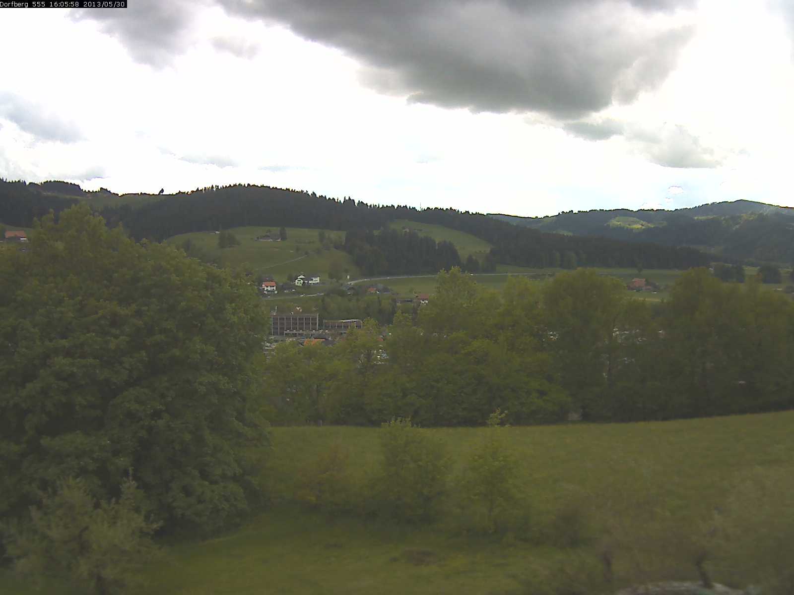 Webcam-Bild: Aussicht vom Dorfberg in Langnau 20130530-160600