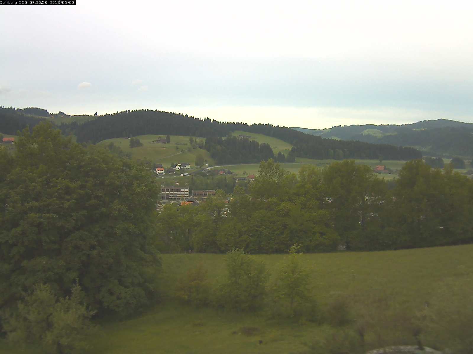 Webcam-Bild: Aussicht vom Dorfberg in Langnau 20130603-070600