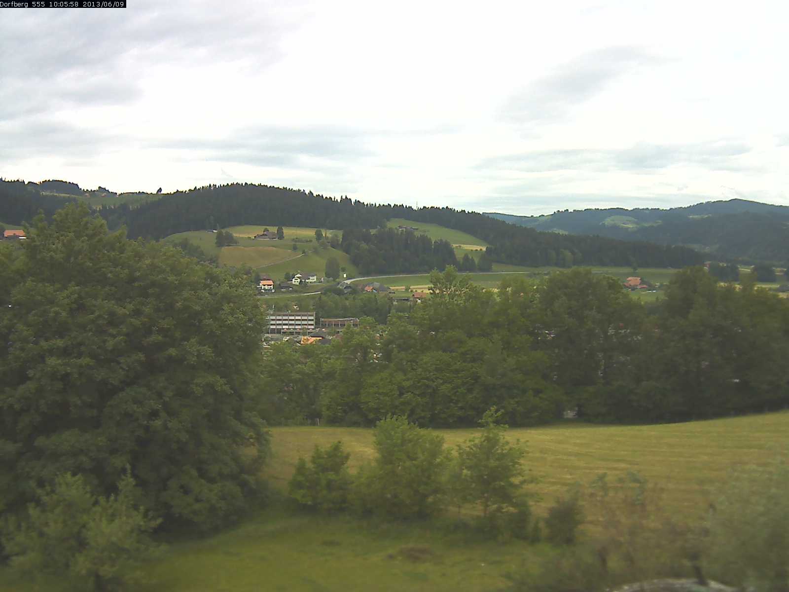 Webcam-Bild: Aussicht vom Dorfberg in Langnau 20130609-100600