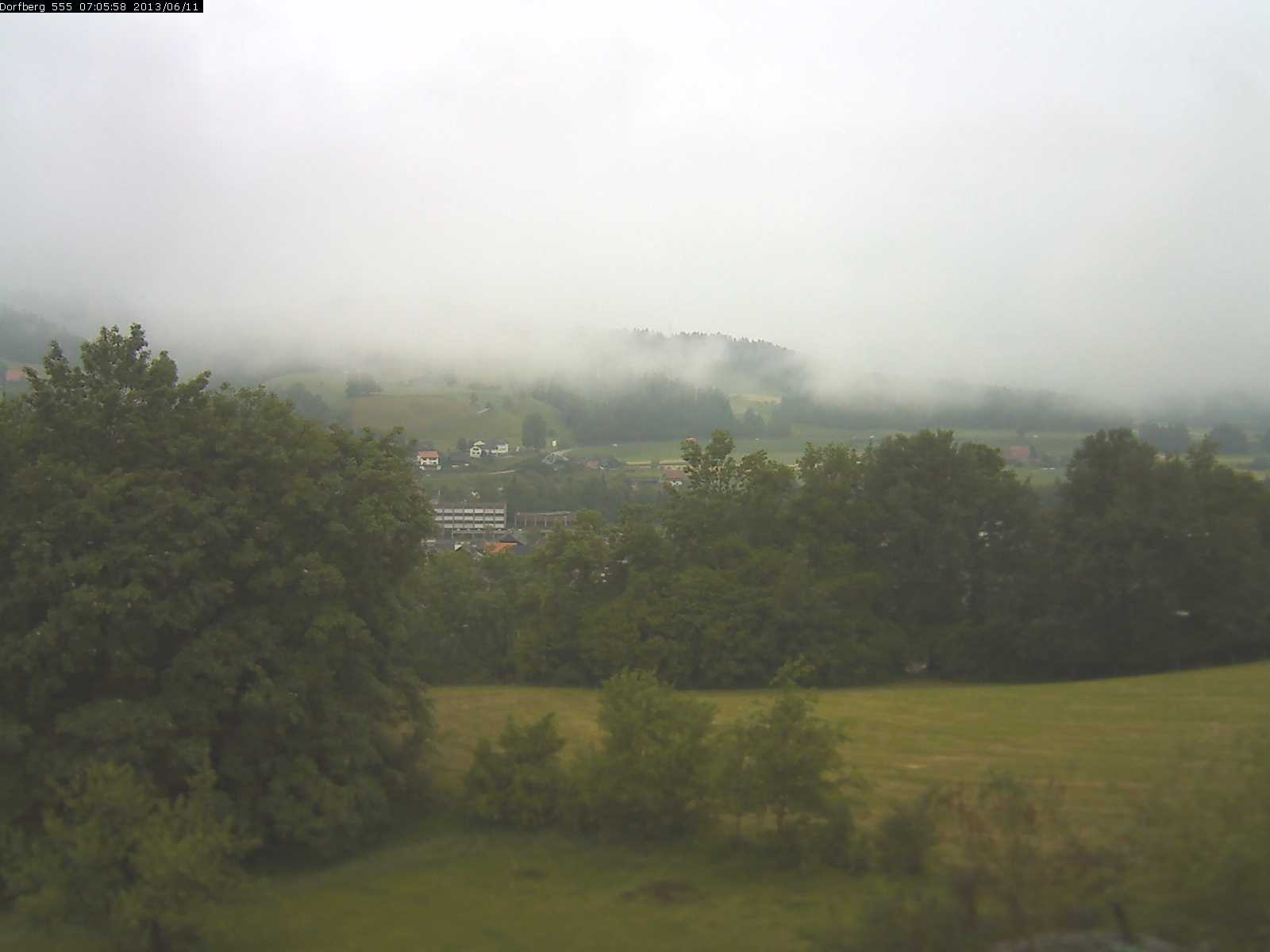 Webcam-Bild: Aussicht vom Dorfberg in Langnau 20130611-070600