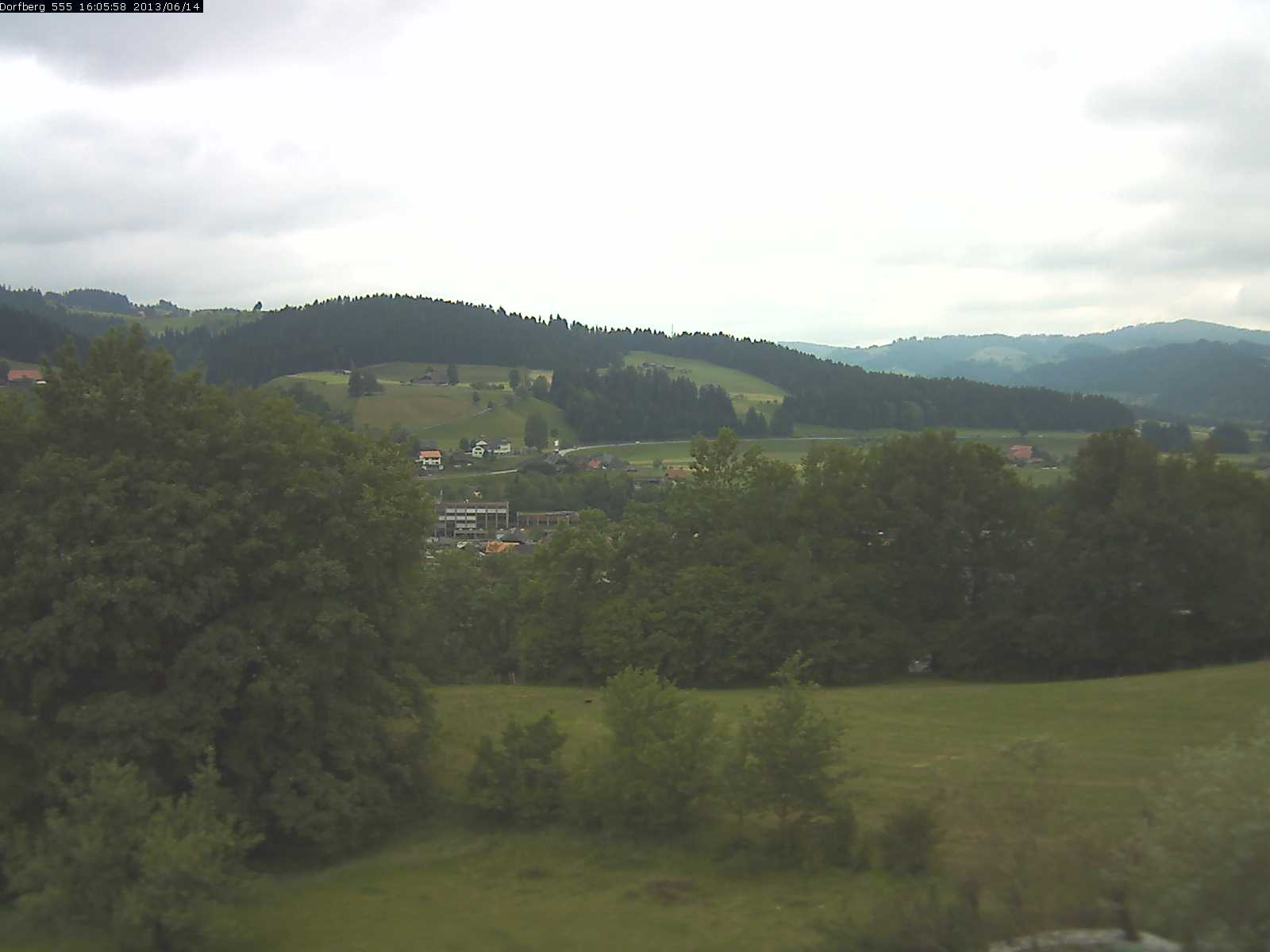 Webcam-Bild: Aussicht vom Dorfberg in Langnau 20130614-160600