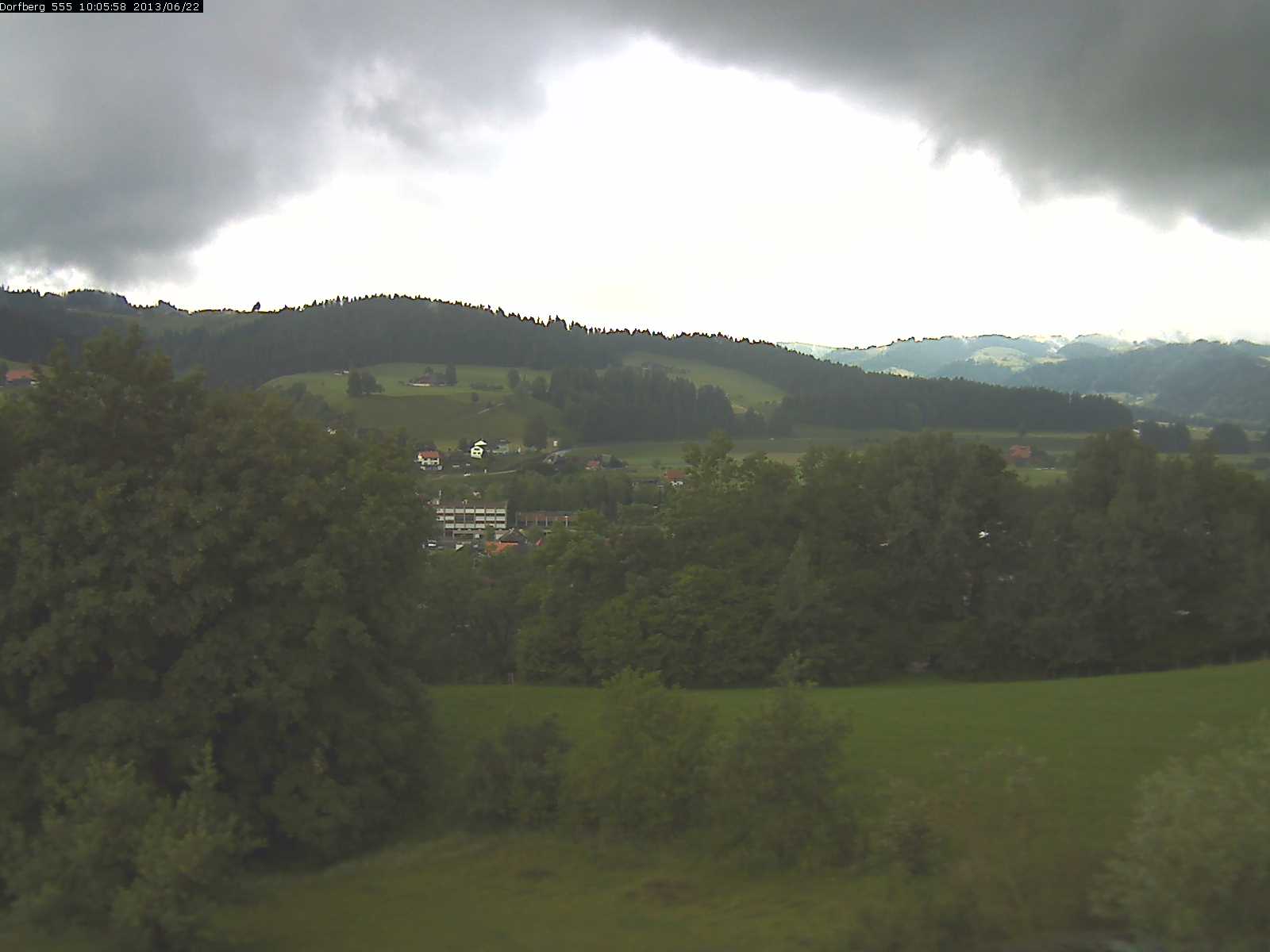 Webcam-Bild: Aussicht vom Dorfberg in Langnau 20130622-100600