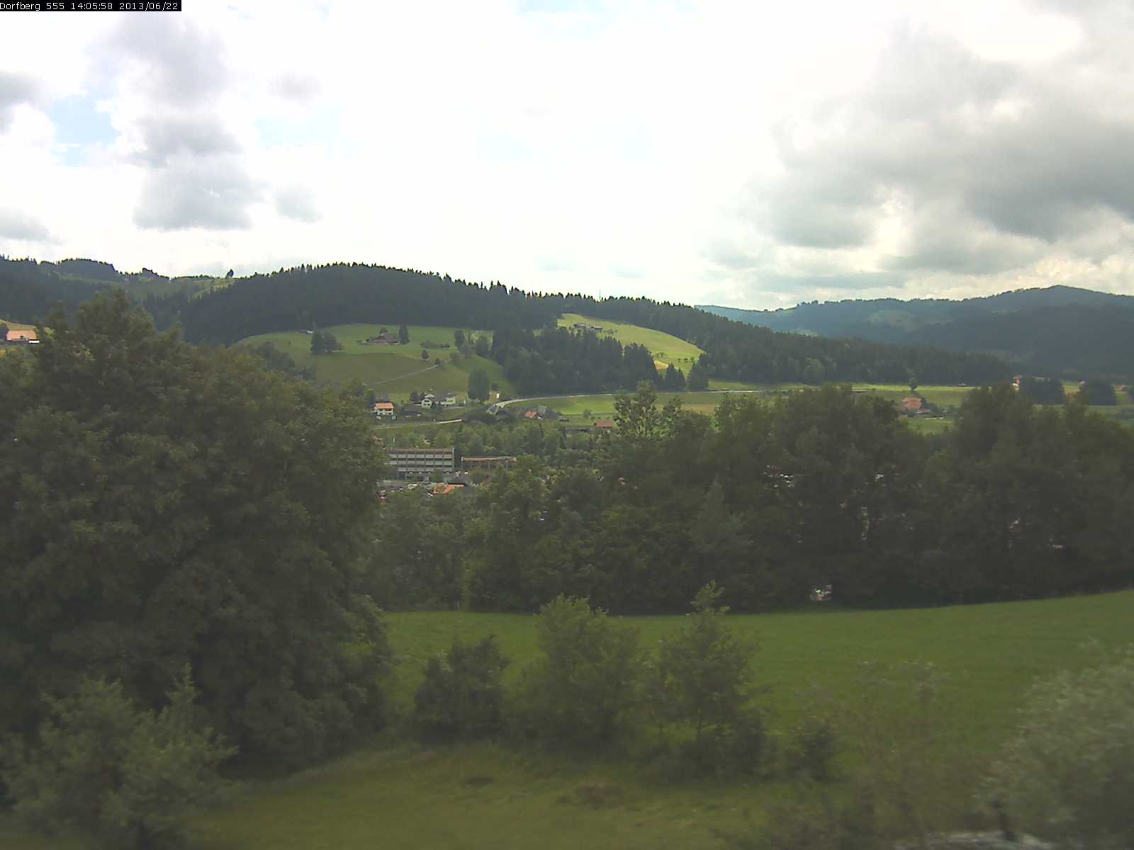 Webcam-Bild: Aussicht vom Dorfberg in Langnau 20130622-140600