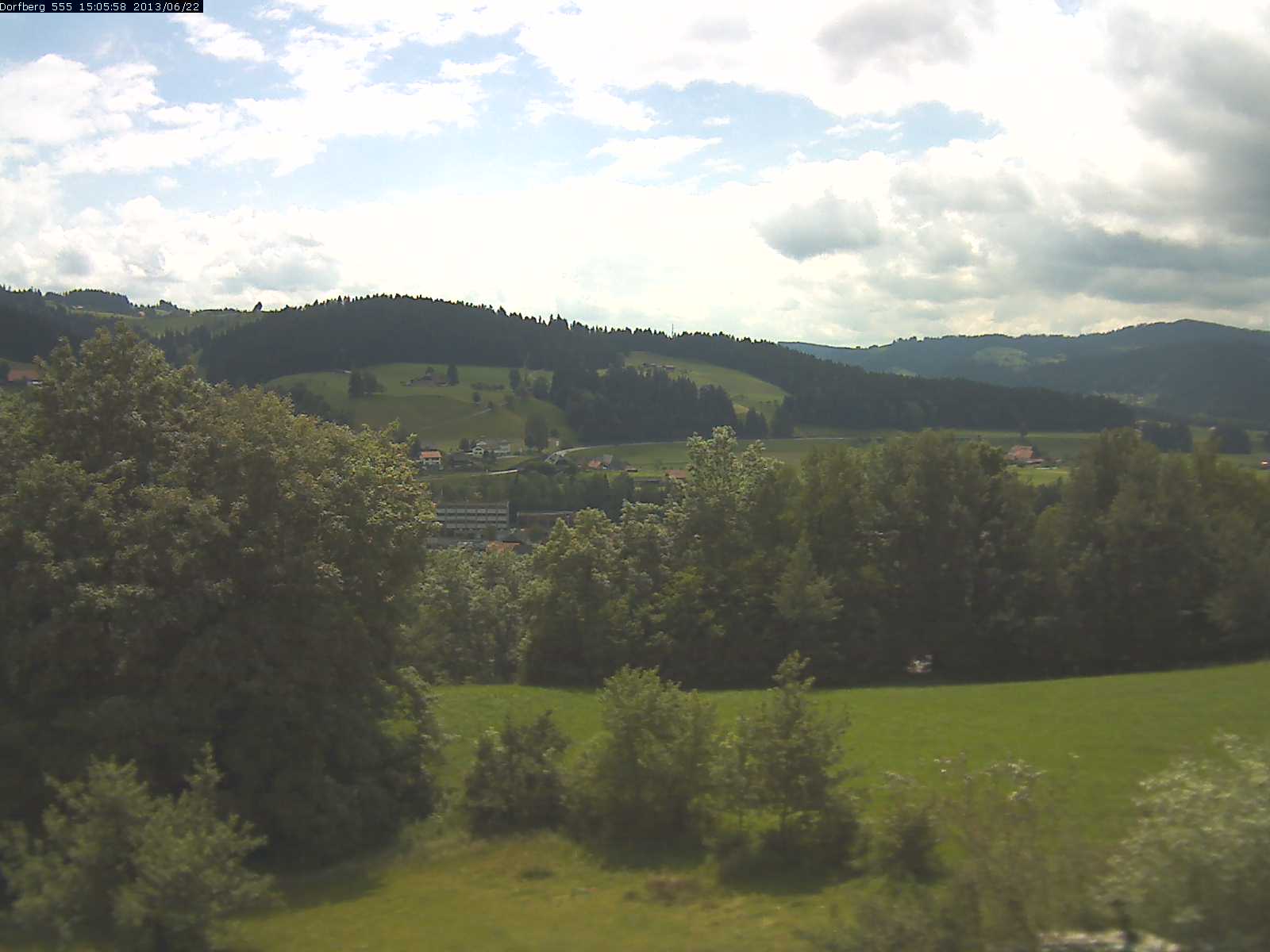 Webcam-Bild: Aussicht vom Dorfberg in Langnau 20130622-150600