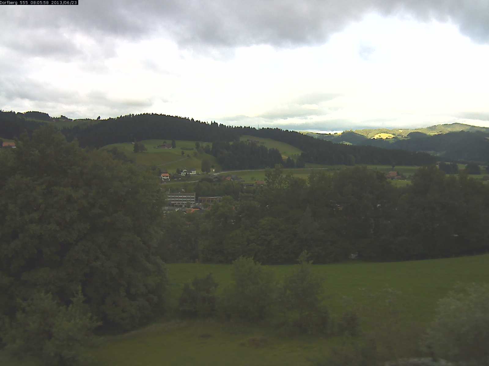 Webcam-Bild: Aussicht vom Dorfberg in Langnau 20130623-080600
