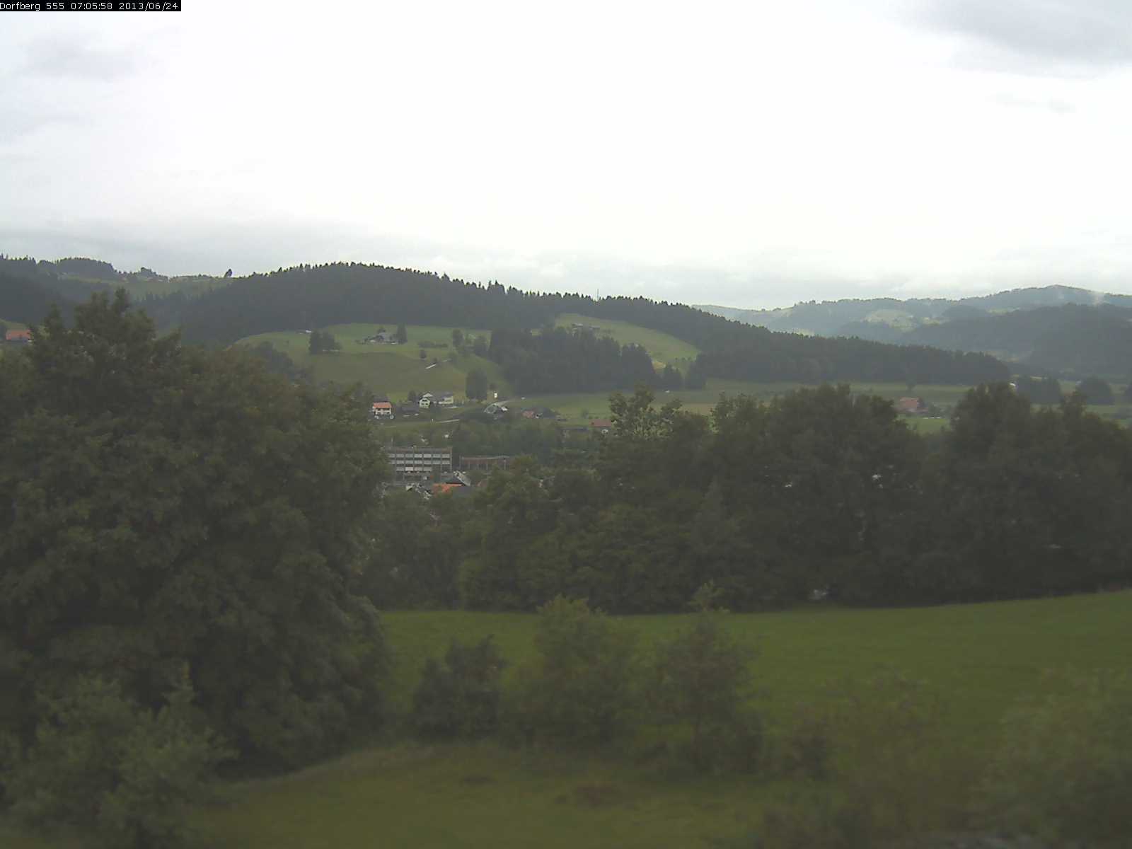 Webcam-Bild: Aussicht vom Dorfberg in Langnau 20130624-070600