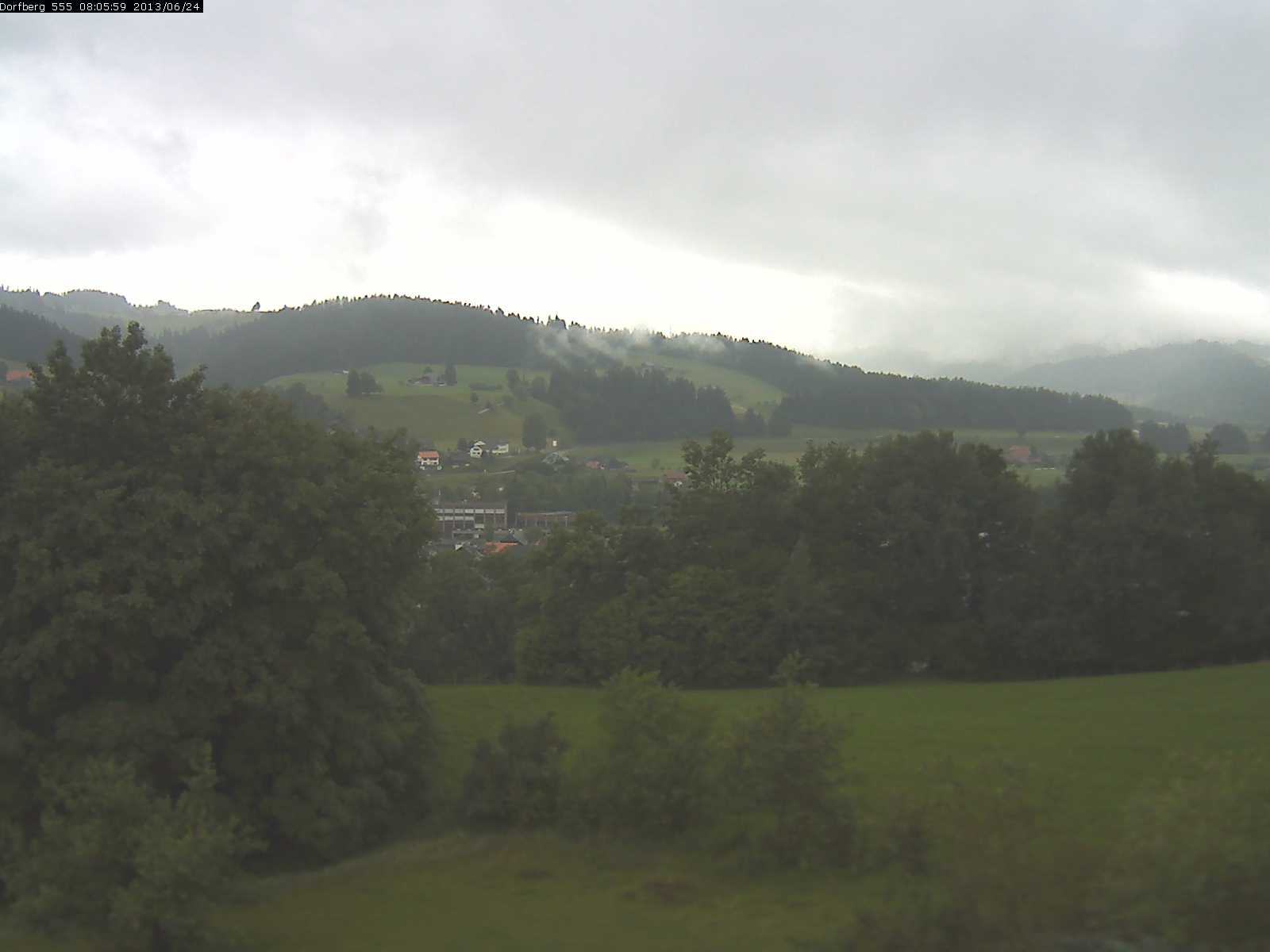 Webcam-Bild: Aussicht vom Dorfberg in Langnau 20130624-080600