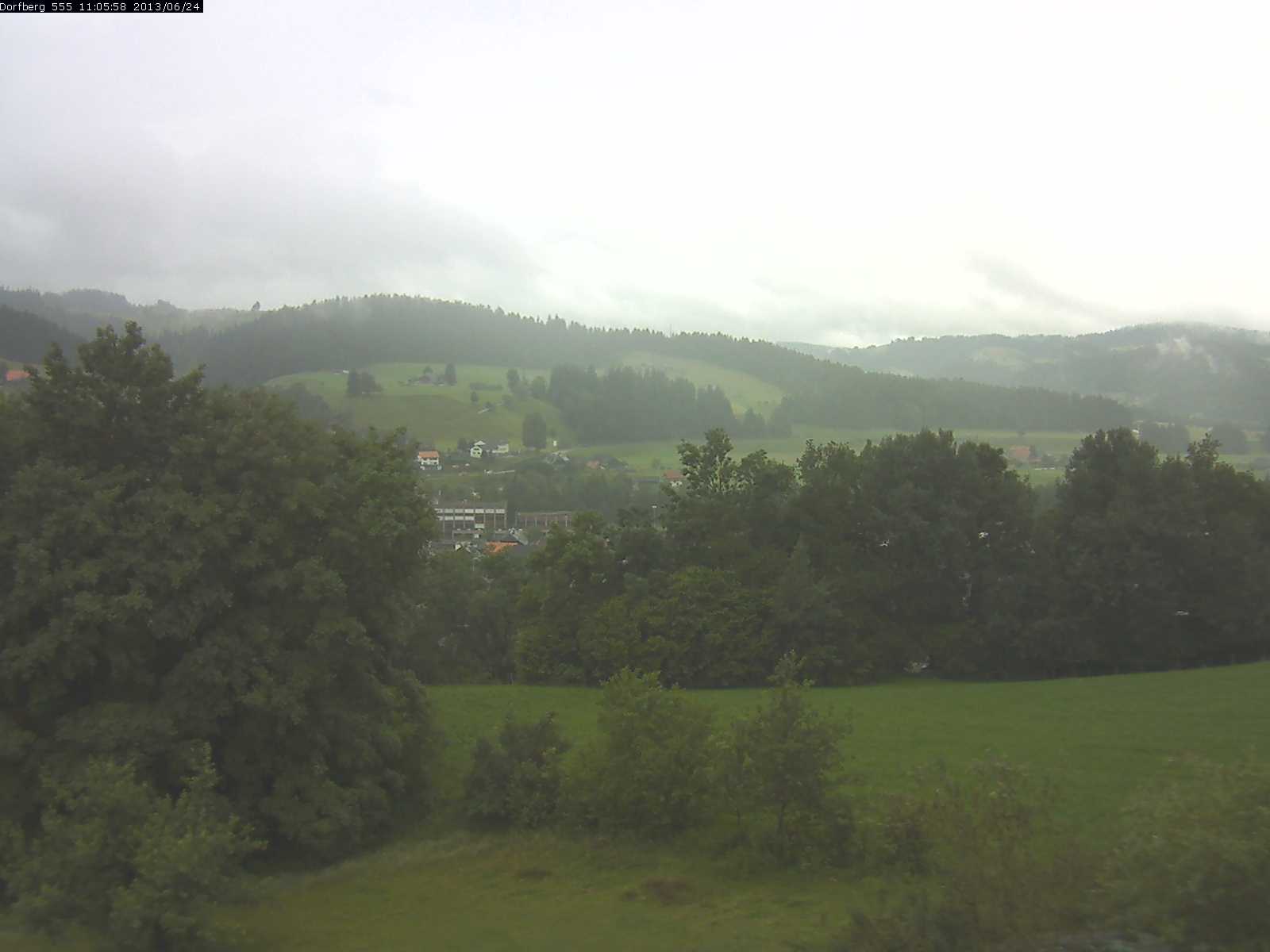 Webcam-Bild: Aussicht vom Dorfberg in Langnau 20130624-110600