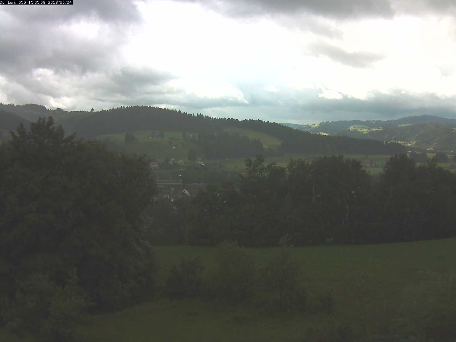 Webcam-Bild: Aussicht vom Dorfberg in Langnau 20130624-150600