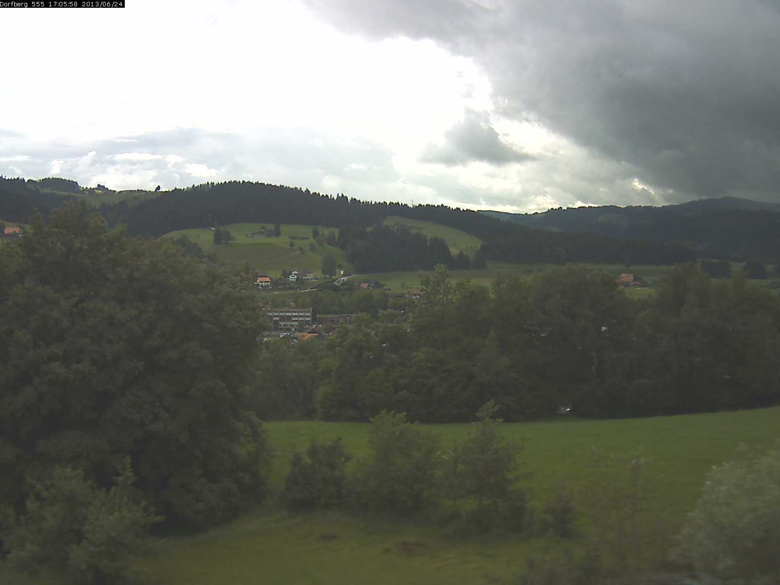 Webcam-Bild: Aussicht vom Dorfberg in Langnau 20130624-170600