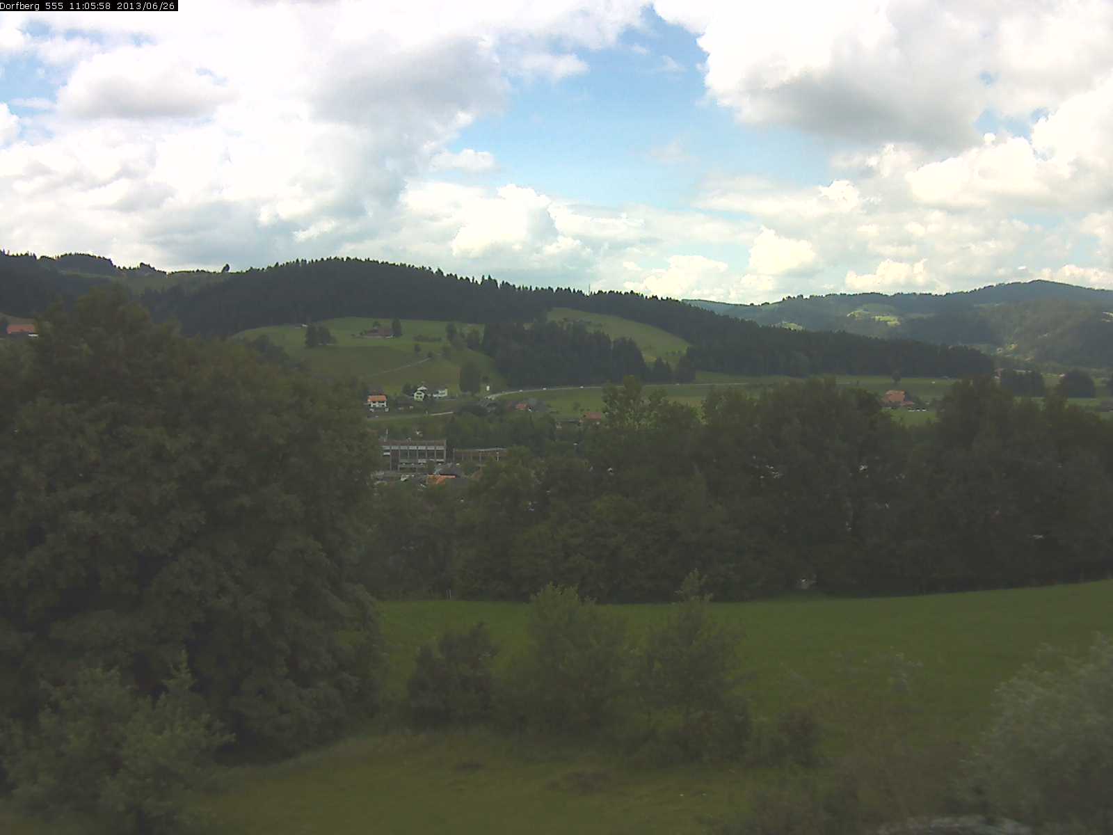 Webcam-Bild: Aussicht vom Dorfberg in Langnau 20130626-110600