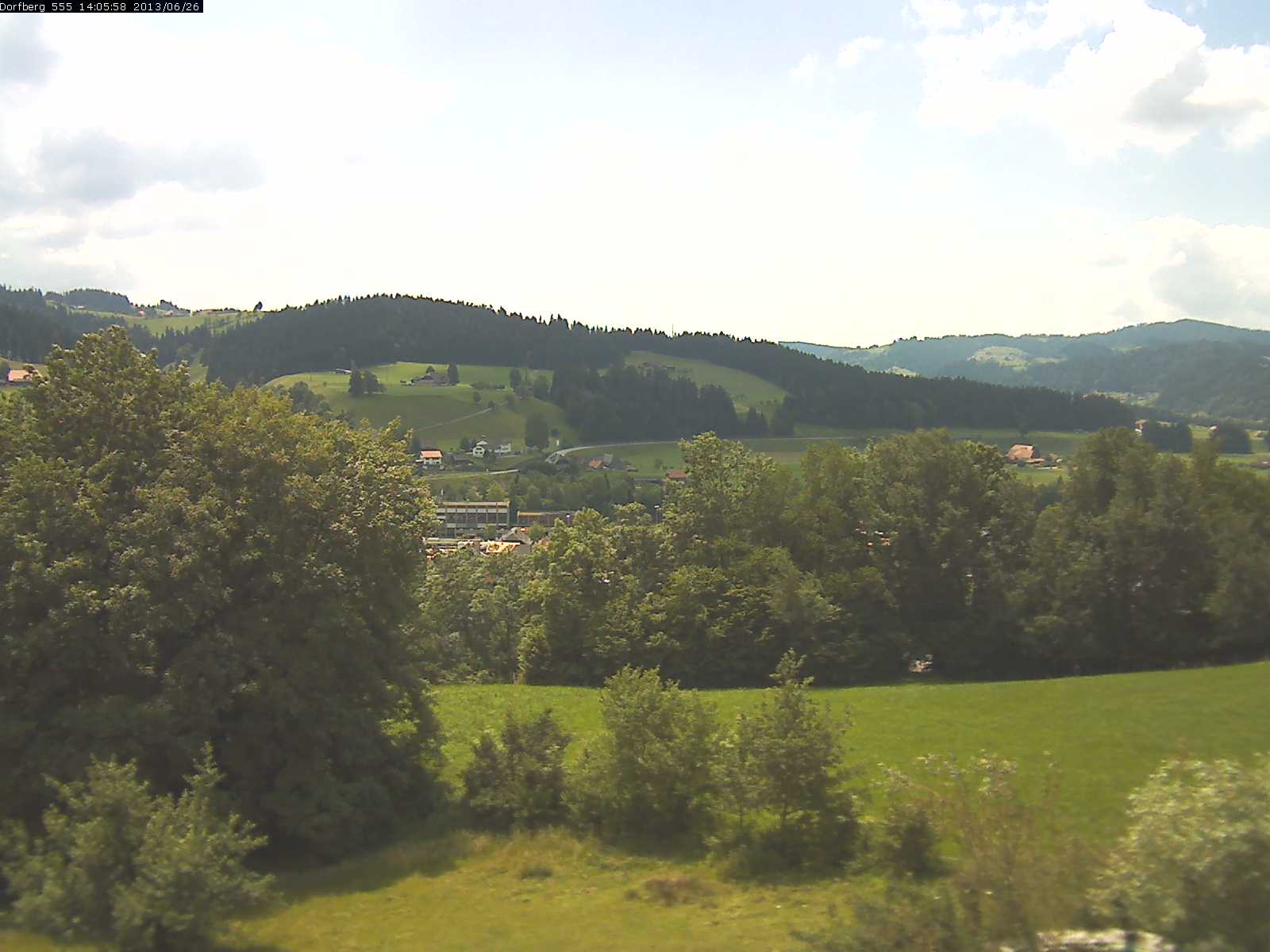 Webcam-Bild: Aussicht vom Dorfberg in Langnau 20130626-140600