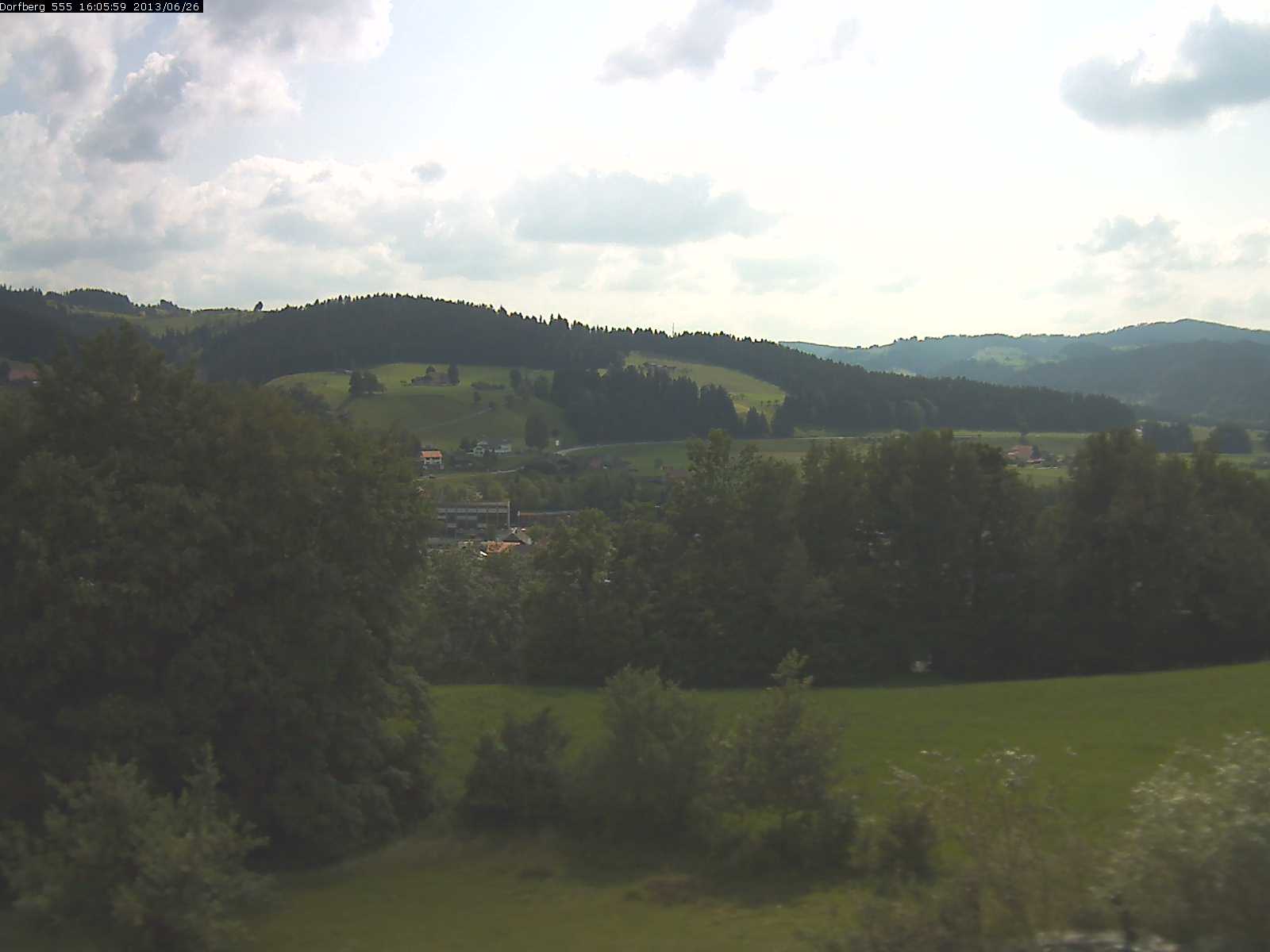 Webcam-Bild: Aussicht vom Dorfberg in Langnau 20130626-160600