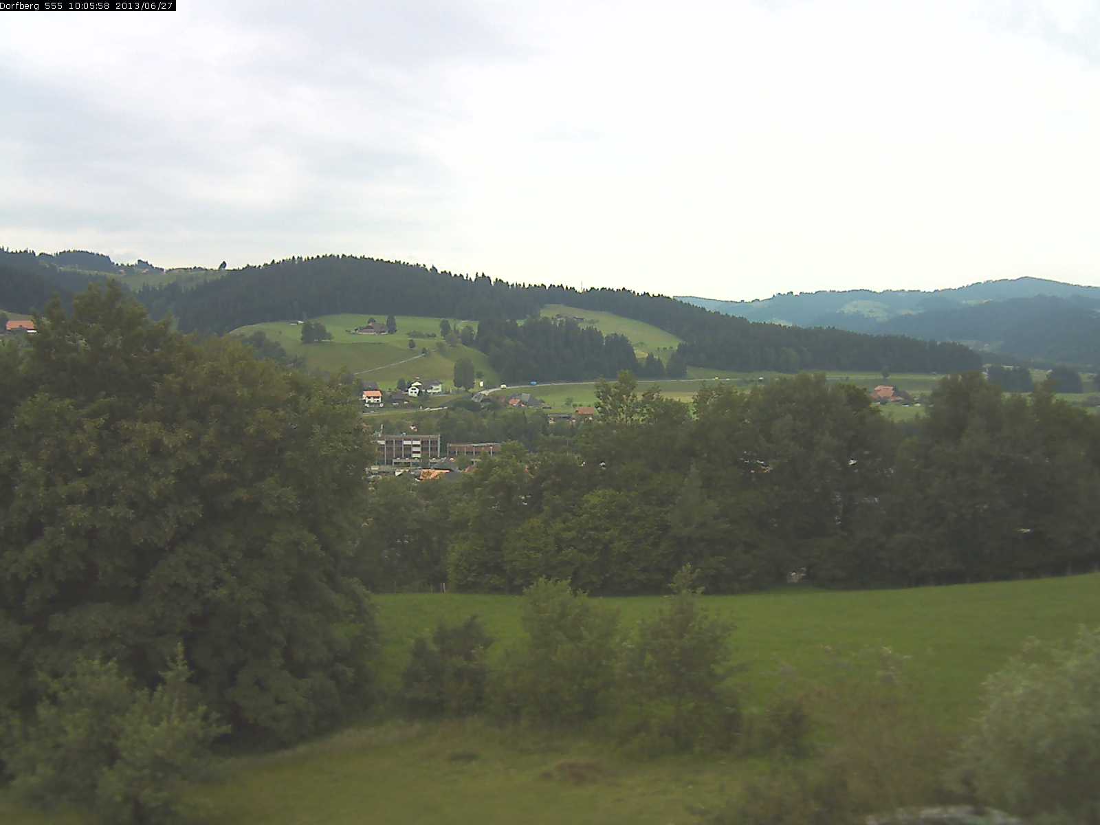 Webcam-Bild: Aussicht vom Dorfberg in Langnau 20130627-100600