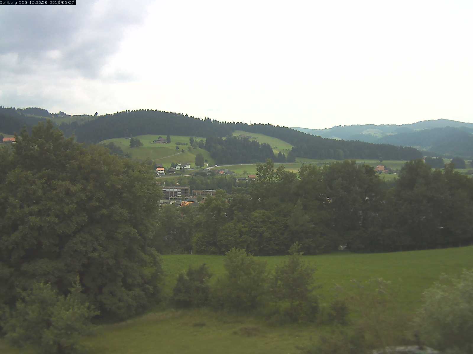 Webcam-Bild: Aussicht vom Dorfberg in Langnau 20130627-120600