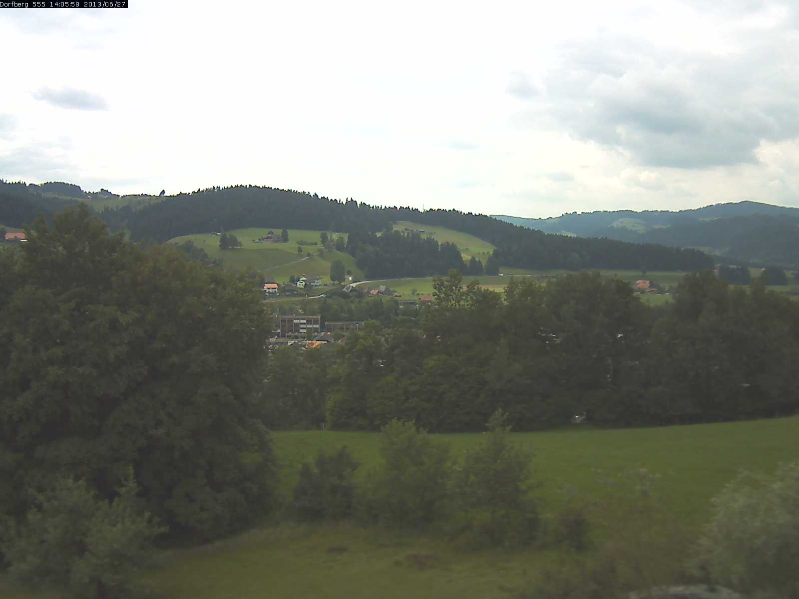 Webcam-Bild: Aussicht vom Dorfberg in Langnau 20130627-140600