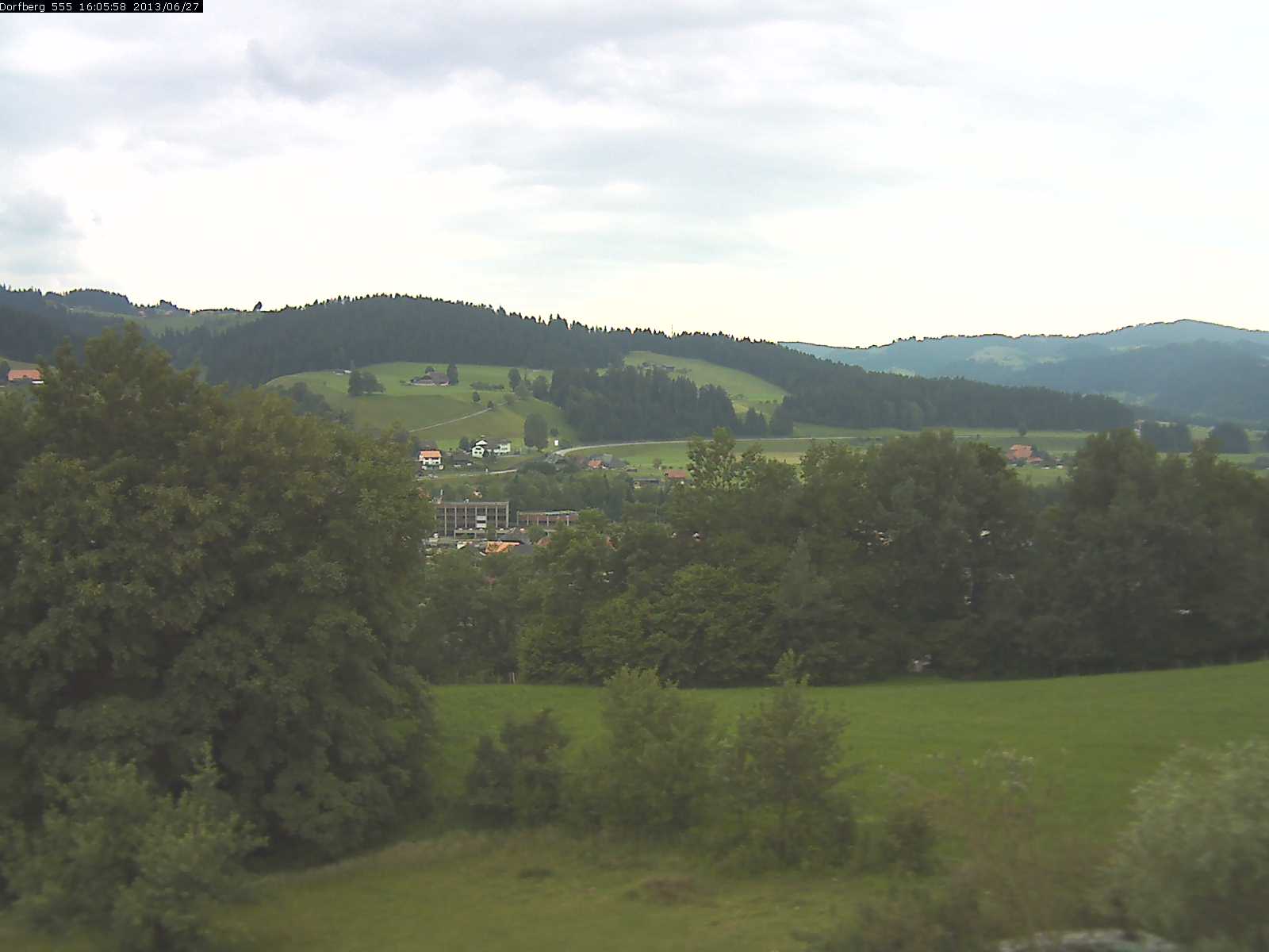 Webcam-Bild: Aussicht vom Dorfberg in Langnau 20130627-160600