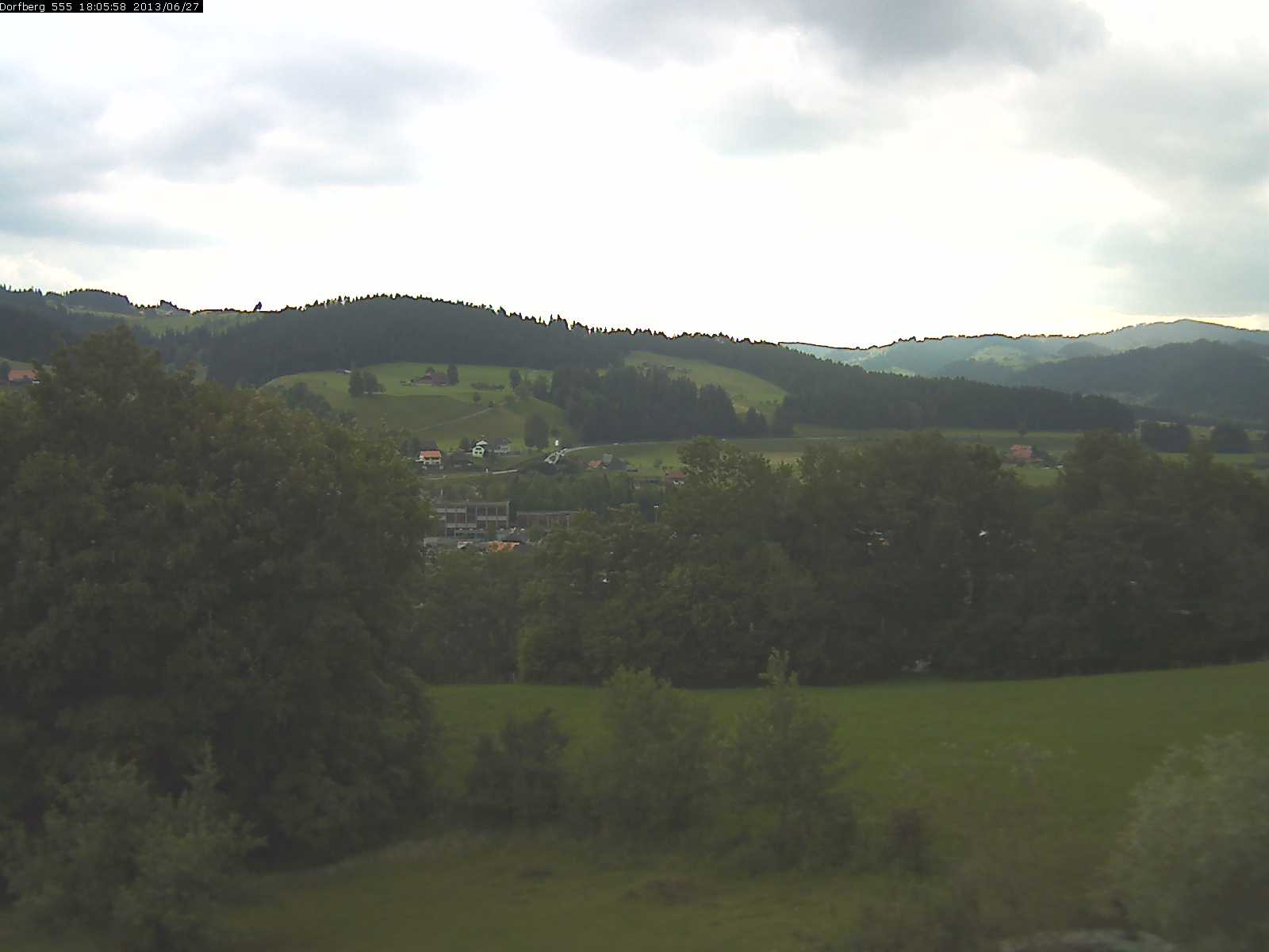Webcam-Bild: Aussicht vom Dorfberg in Langnau 20130627-180600
